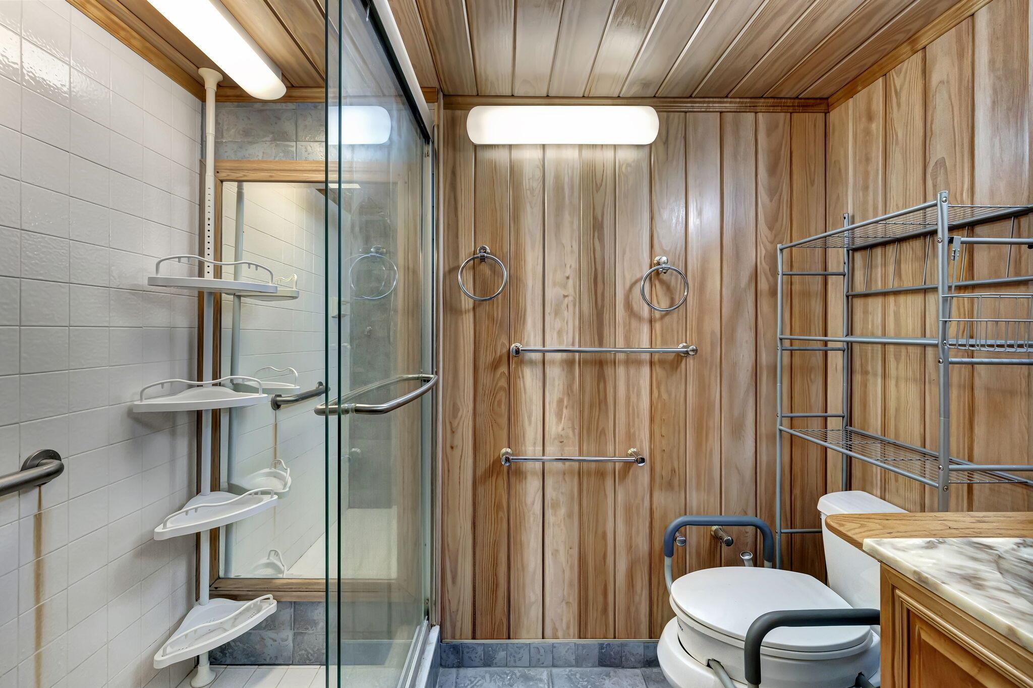 3910 Inverrary Boulevard 601-B