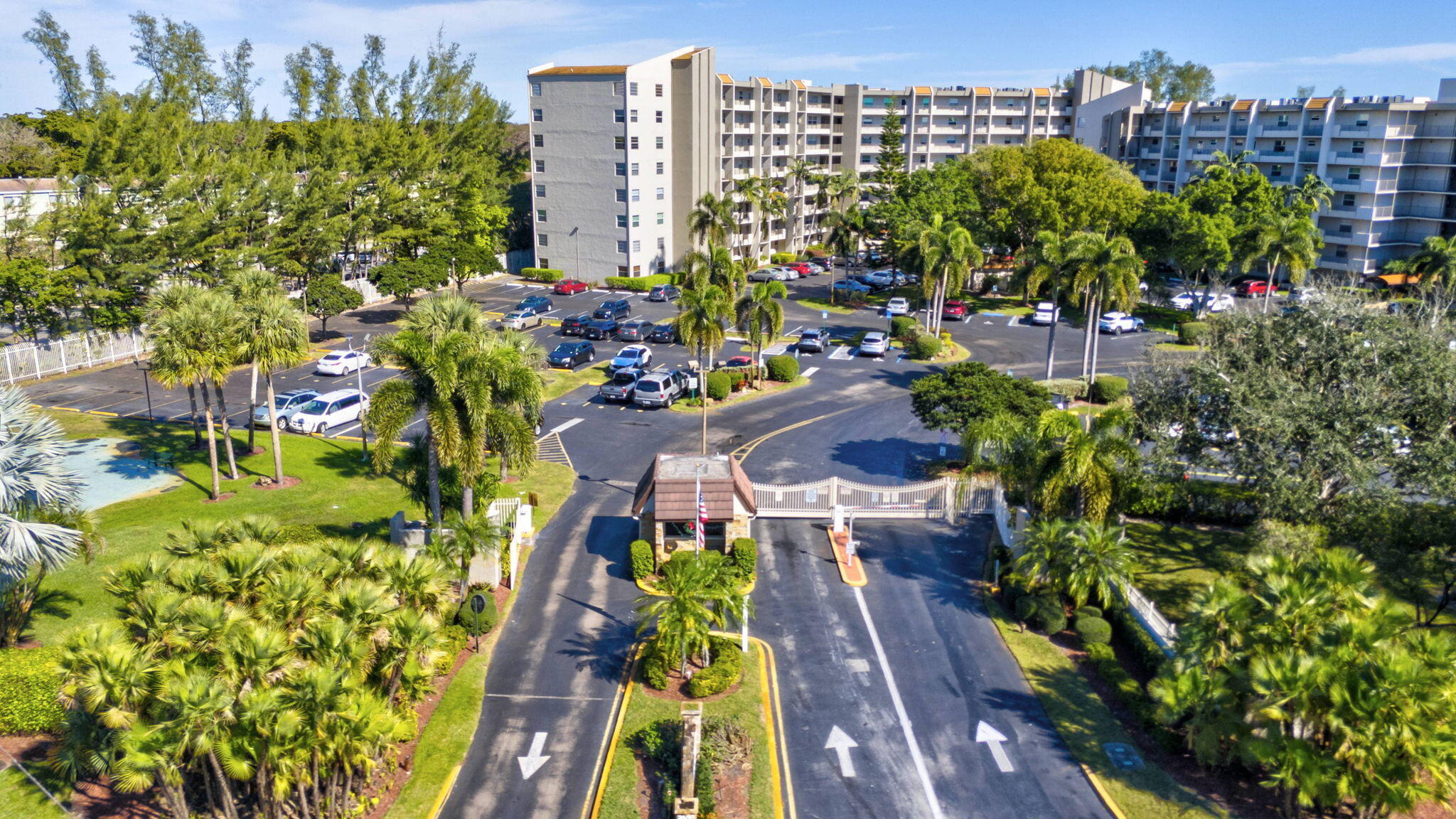 3910 Inverrary Boulevard 601-B