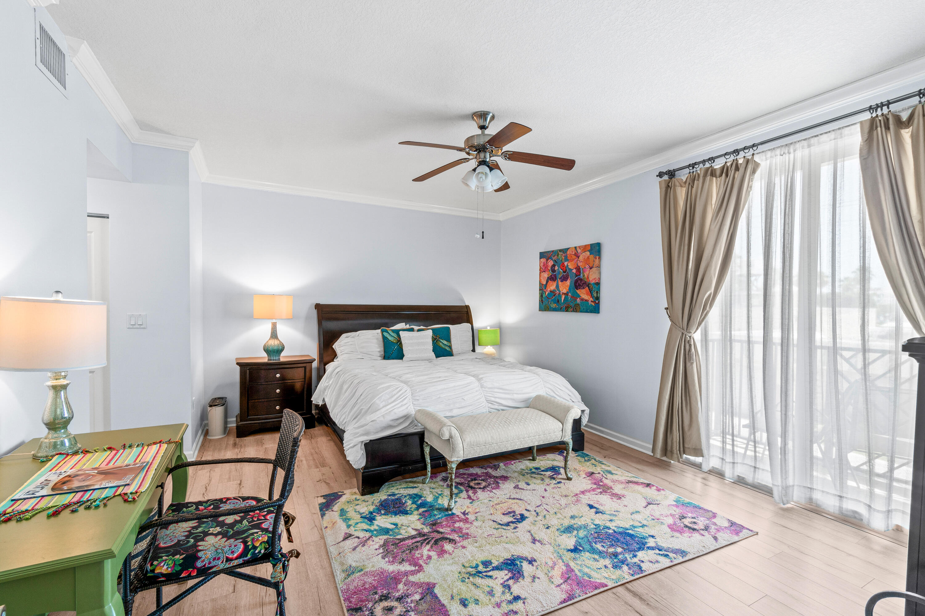 225 NE 1st Street 207