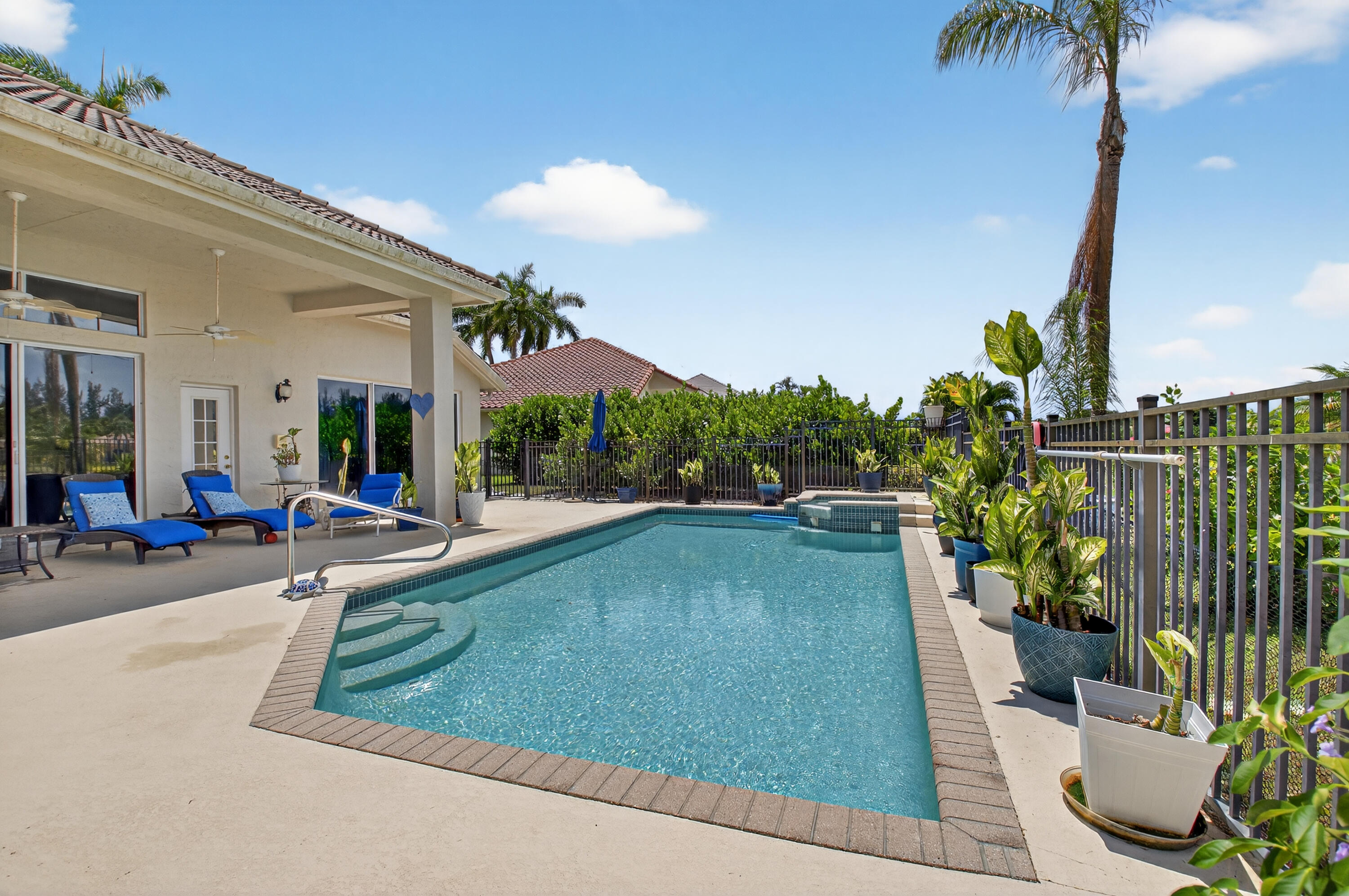 8121 Desmond Drive