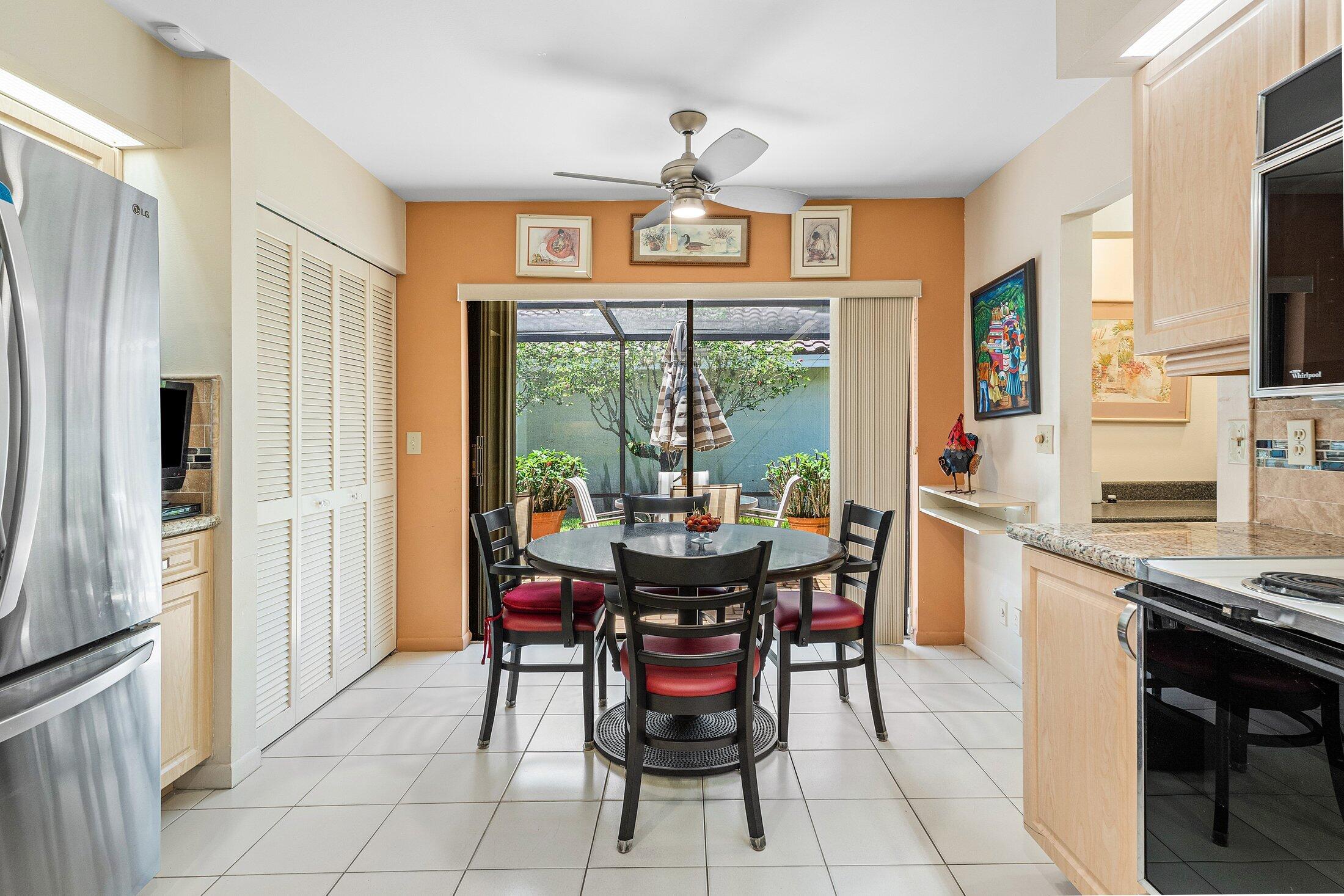 3 Glens Drive E
