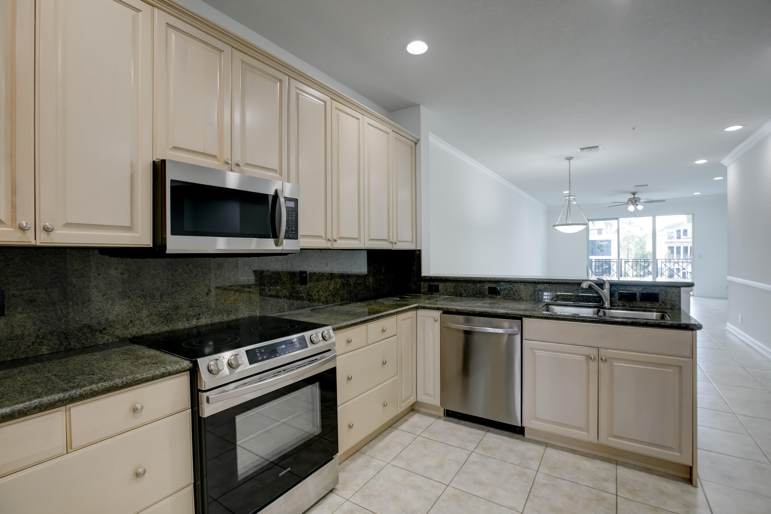 2720 NE 15th Street 203