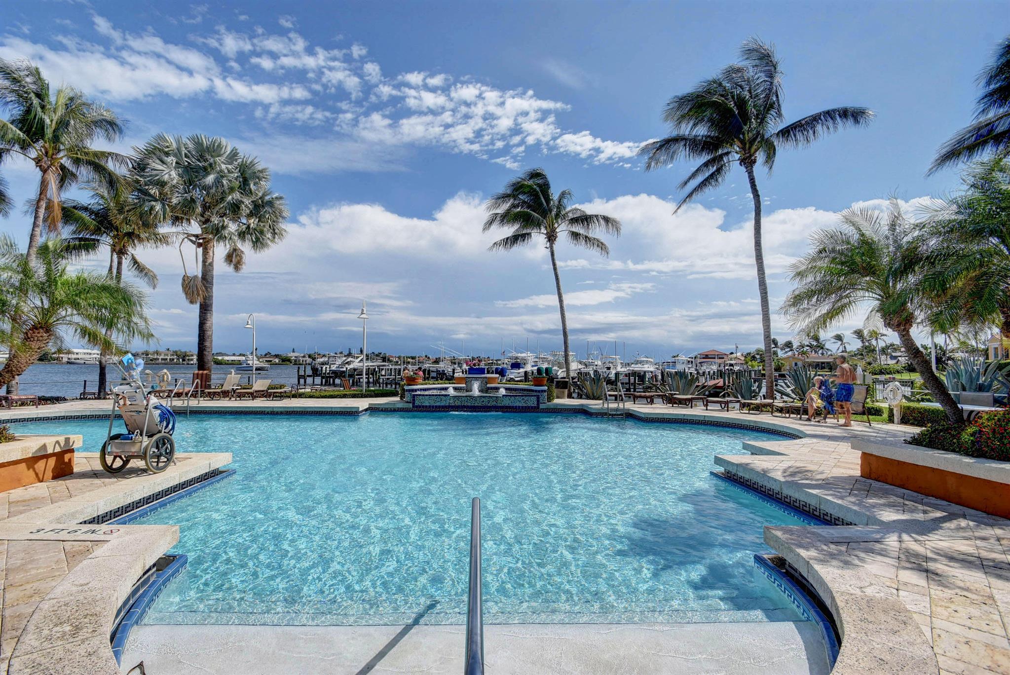 140 Yacht Club Way 109