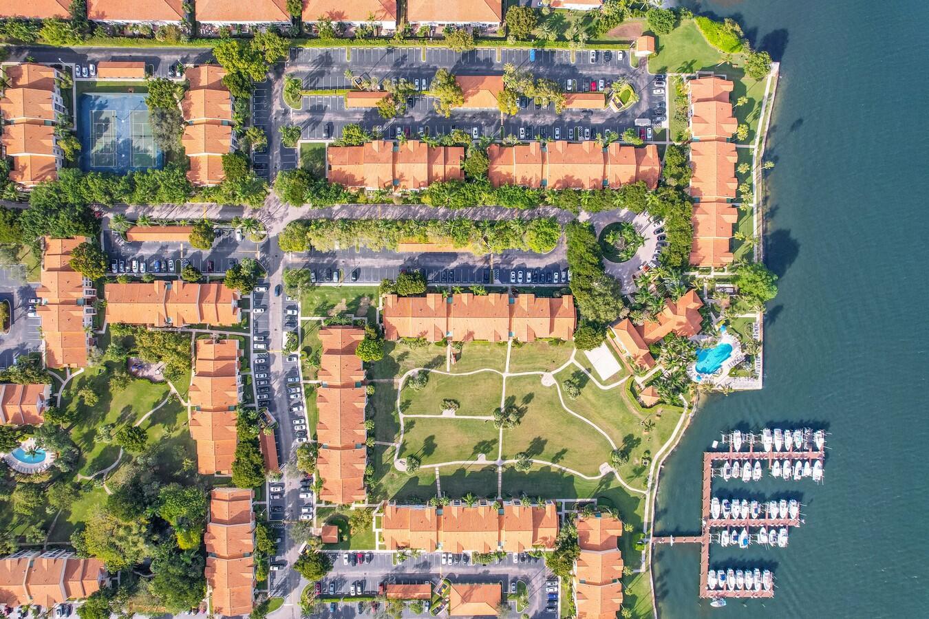 140 Yacht Club Way 109