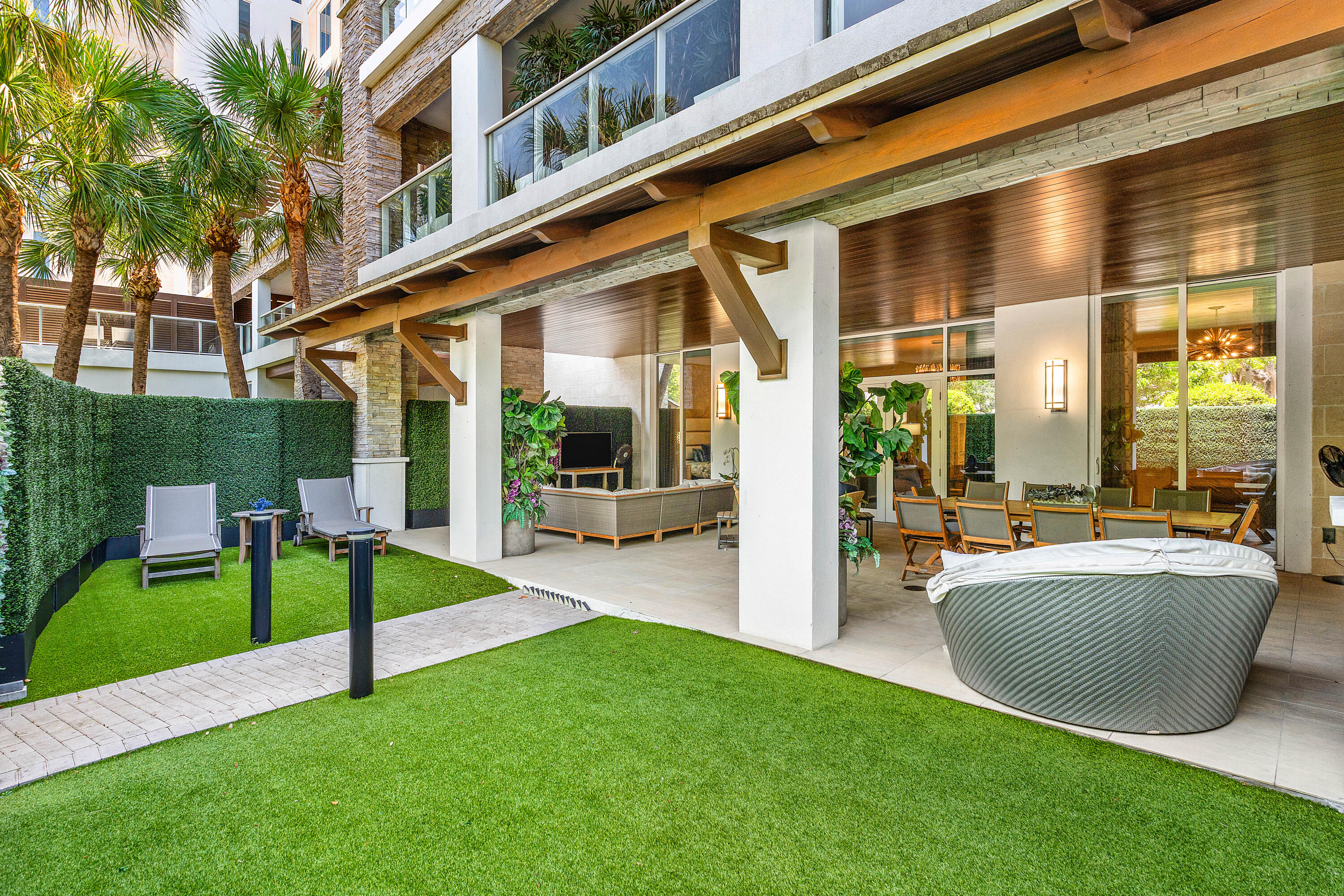 200 SE Mizner Boulevard 104