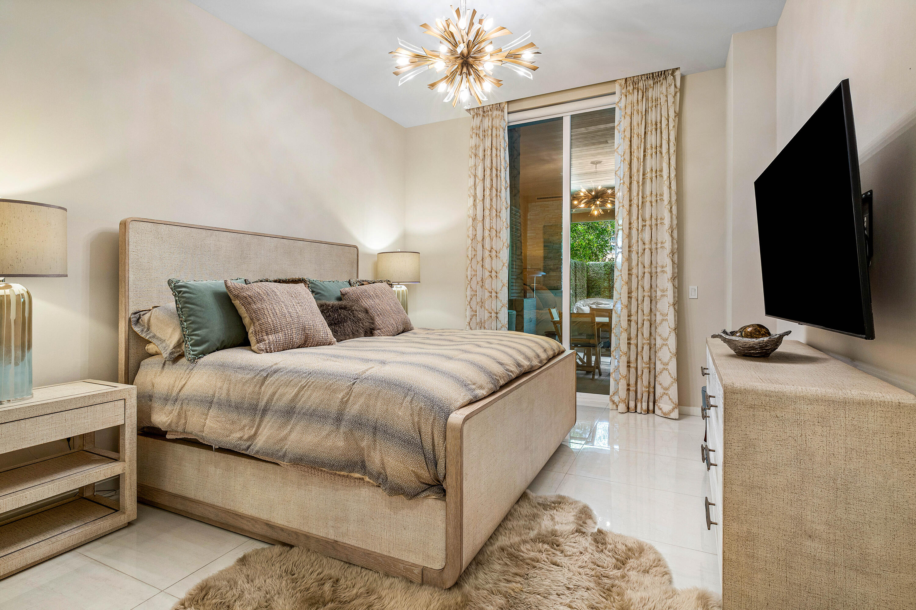 200 SE Mizner Boulevard 104