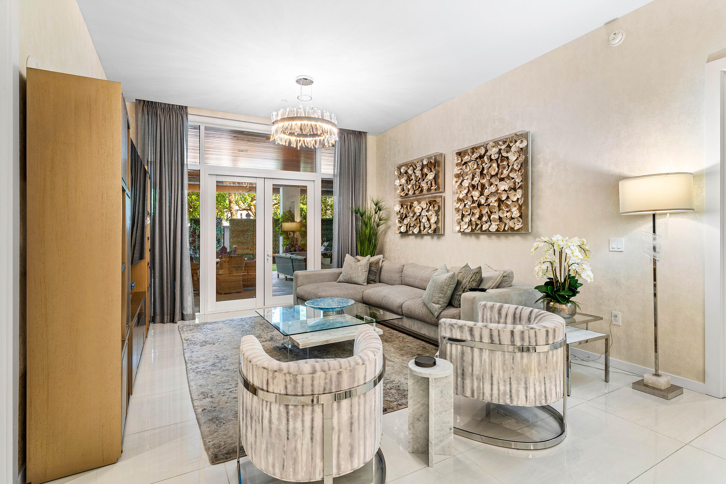 200 SE Mizner Boulevard 104