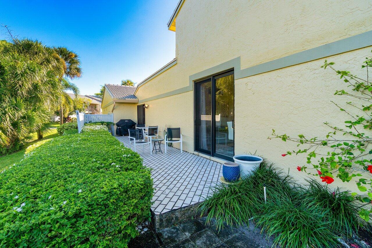 12 Eastgate Drive D