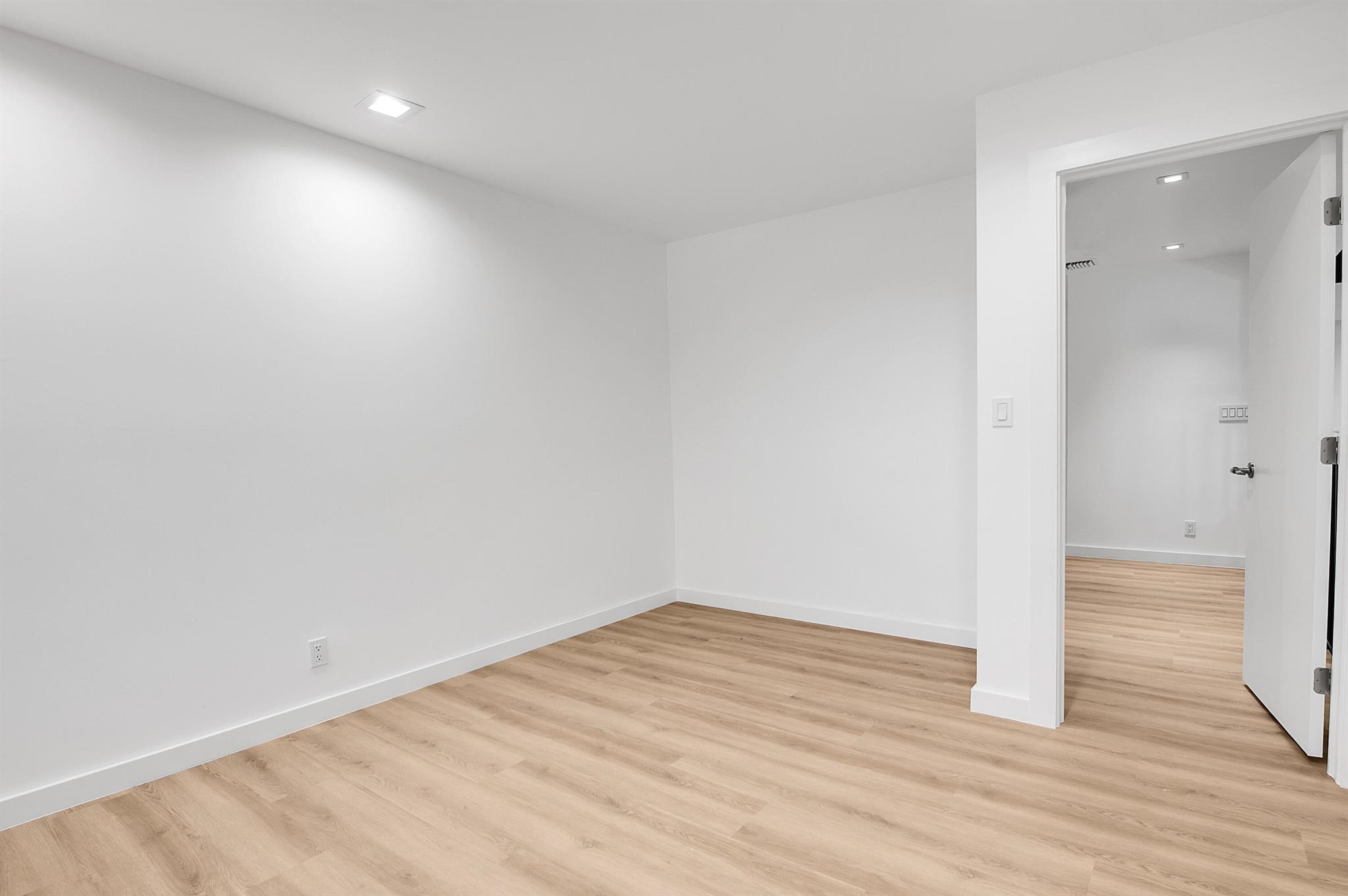 6560 Las Flores Drive