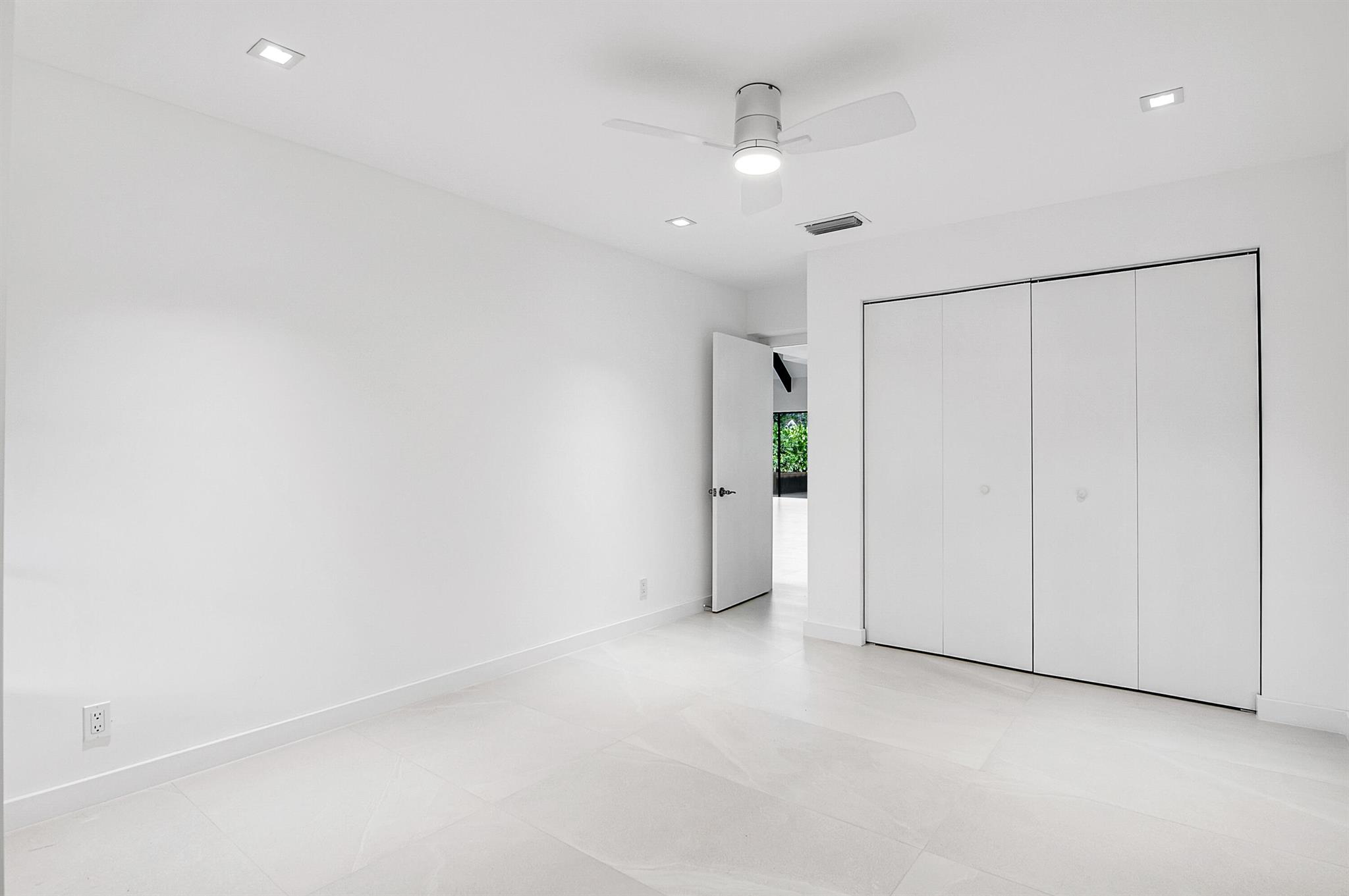 6560 Las Flores Drive