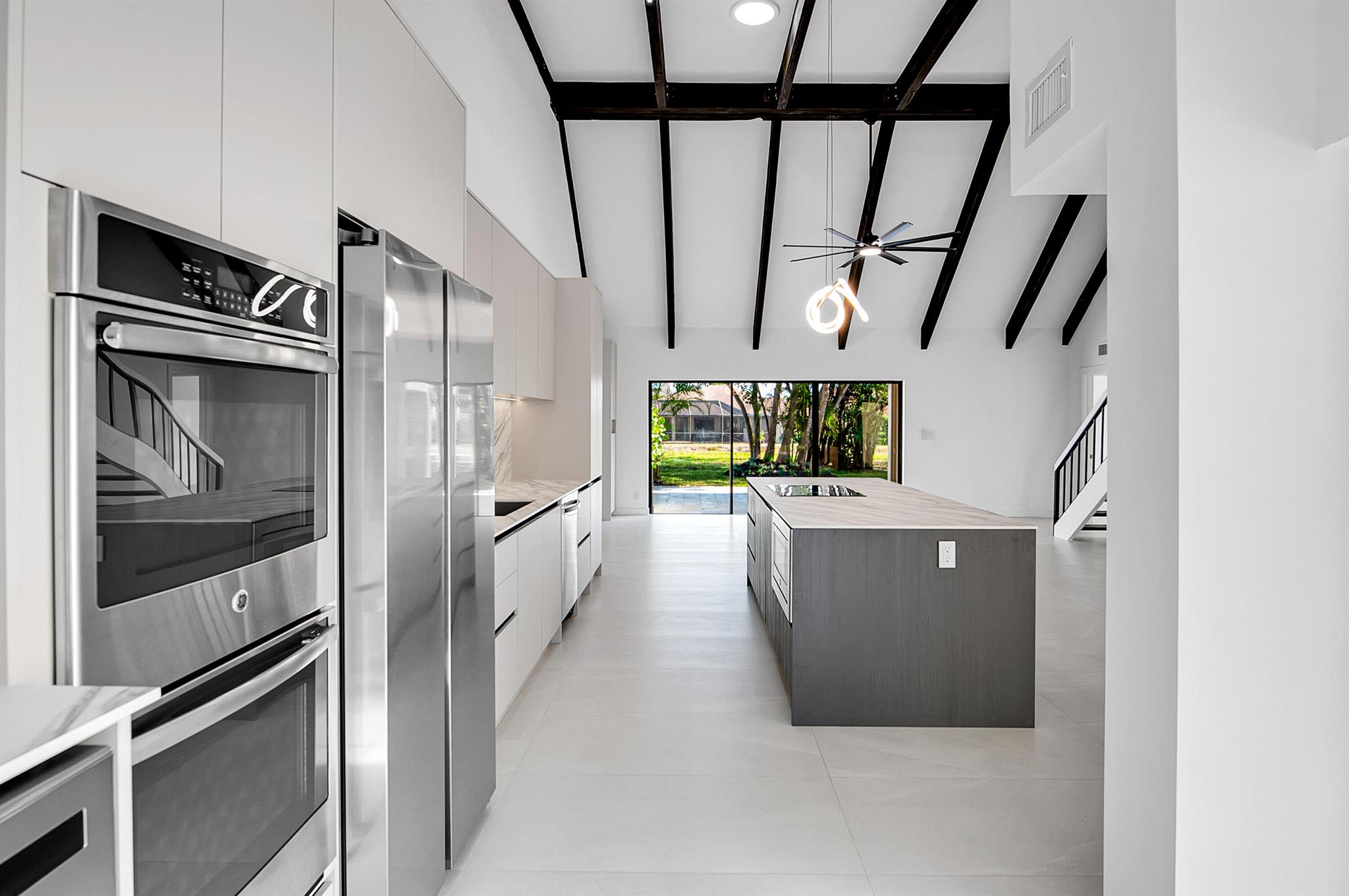 6560 Las Flores Drive