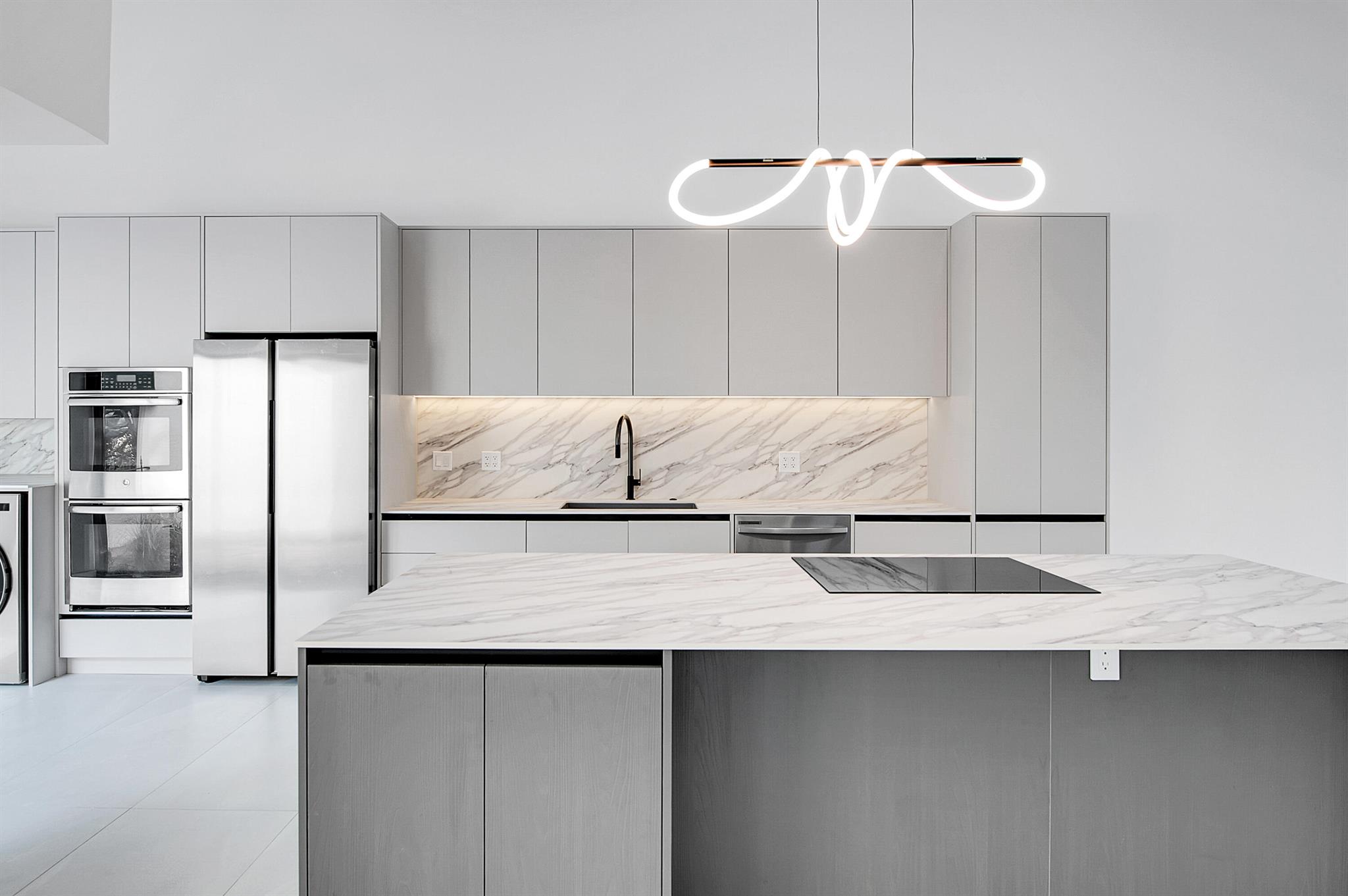 6560 Las Flores Drive