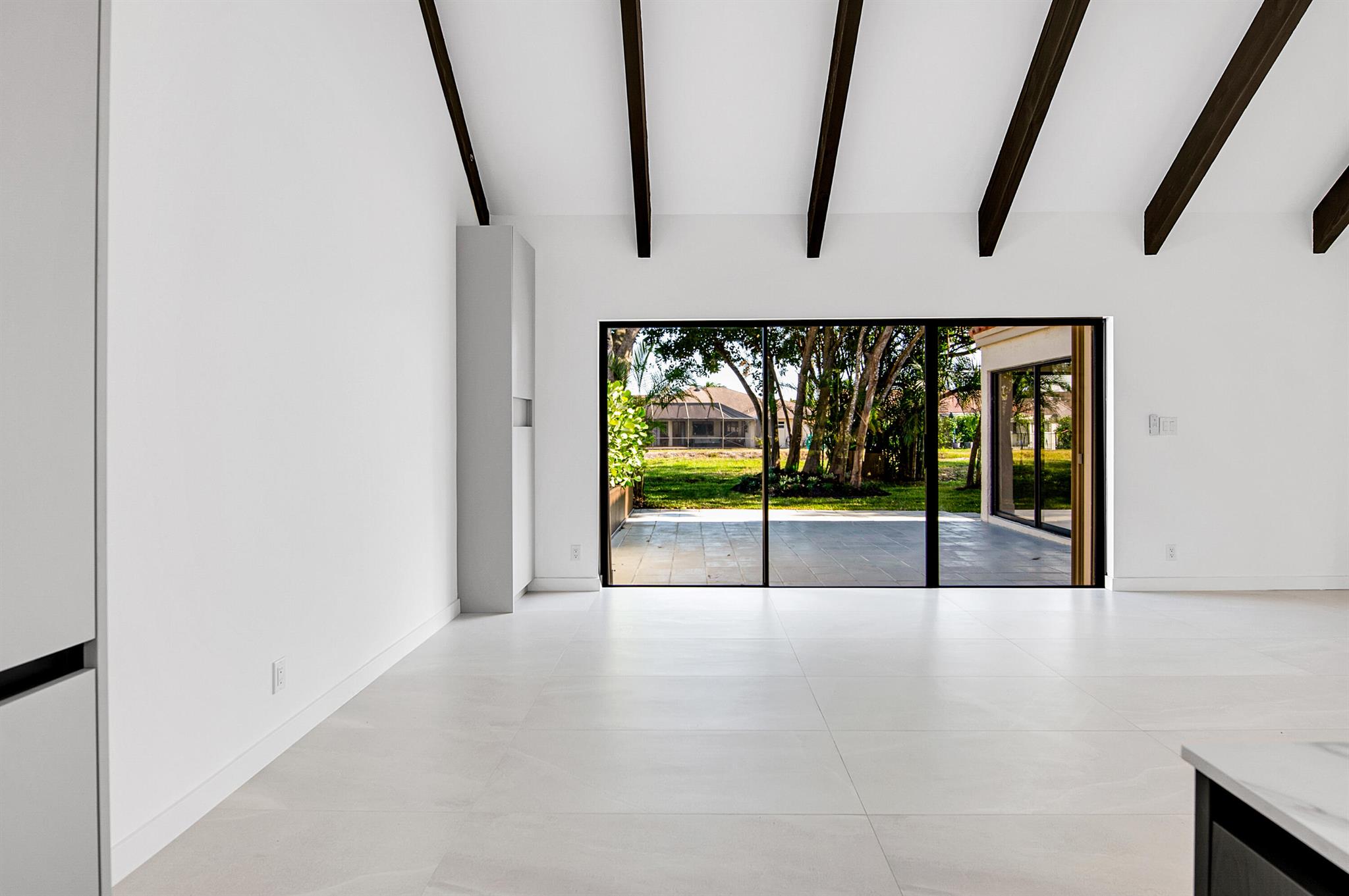 6560 Las Flores Drive