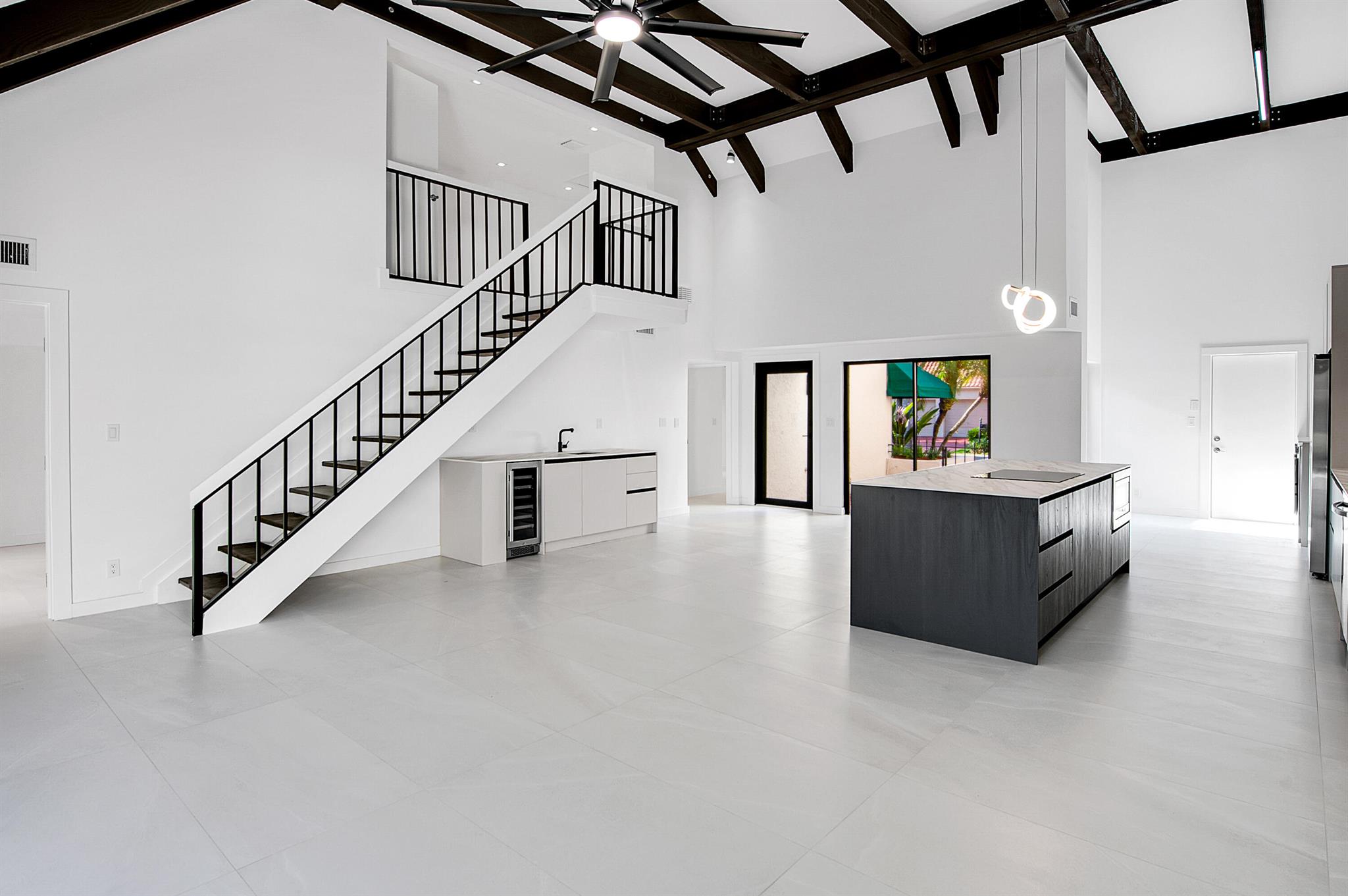 6560 Las Flores Drive