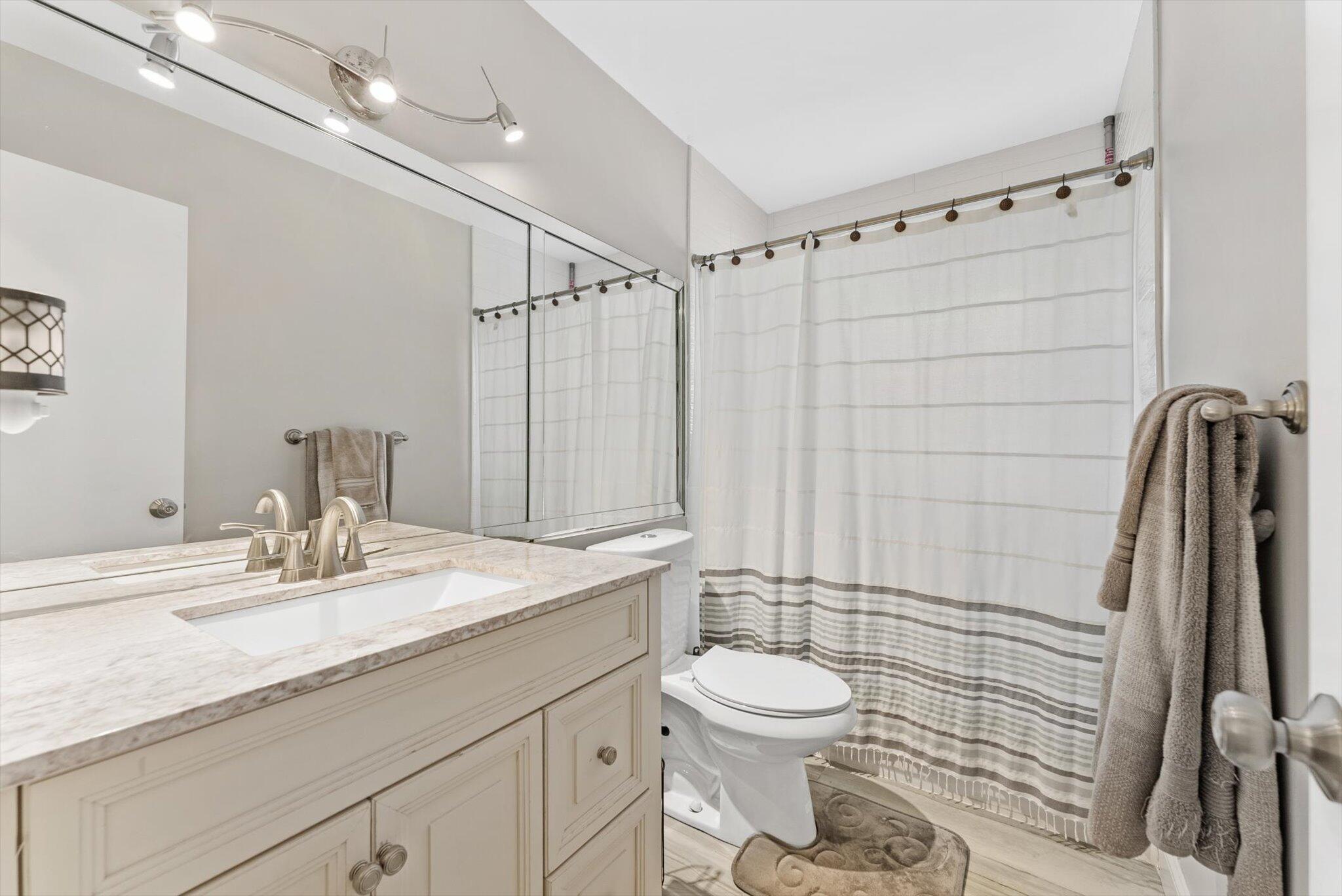 5185 NW 52nd Street