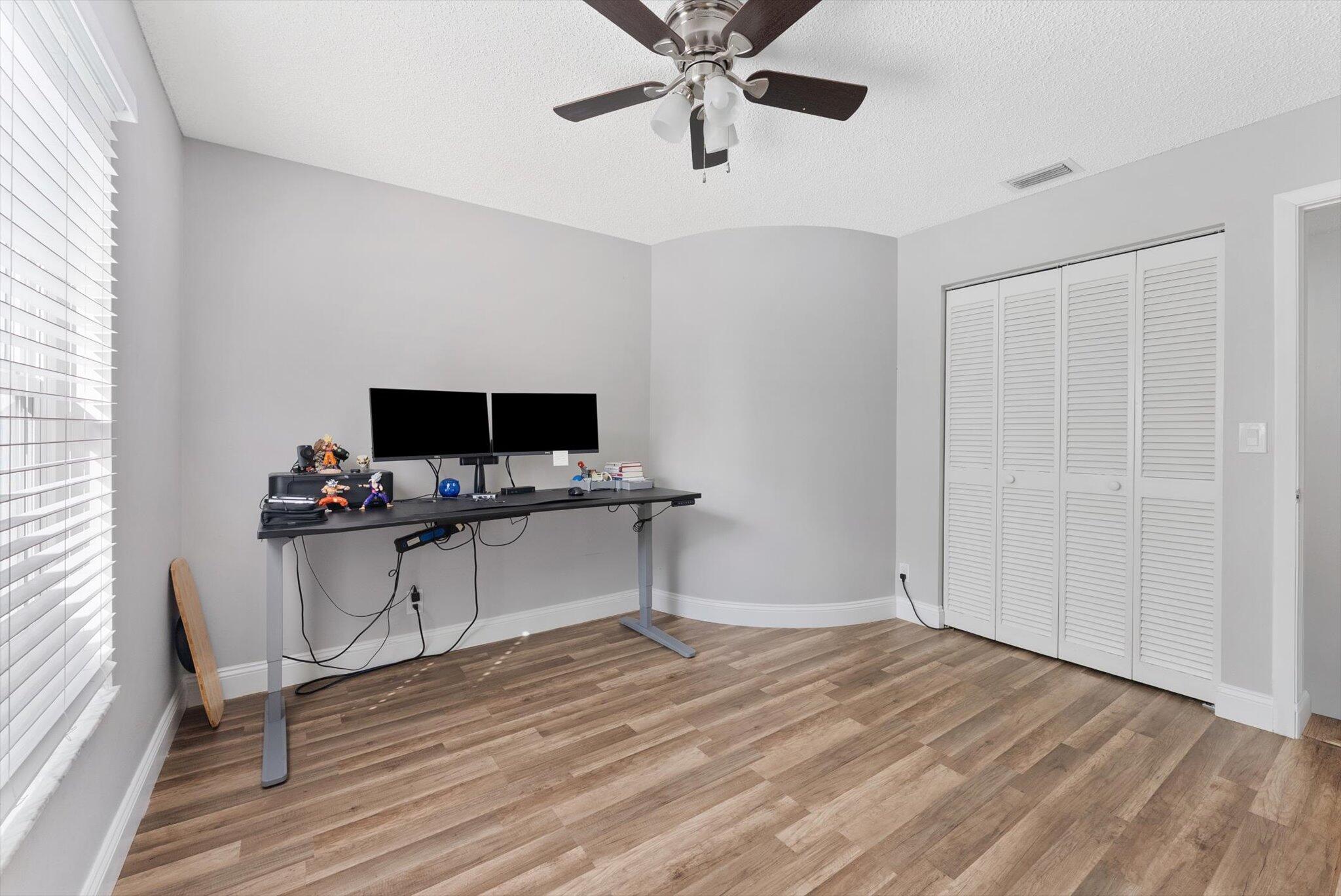 5185 NW 52nd Street