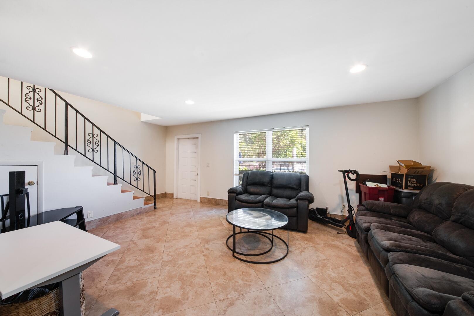 1945 NW 4th Avenue 30