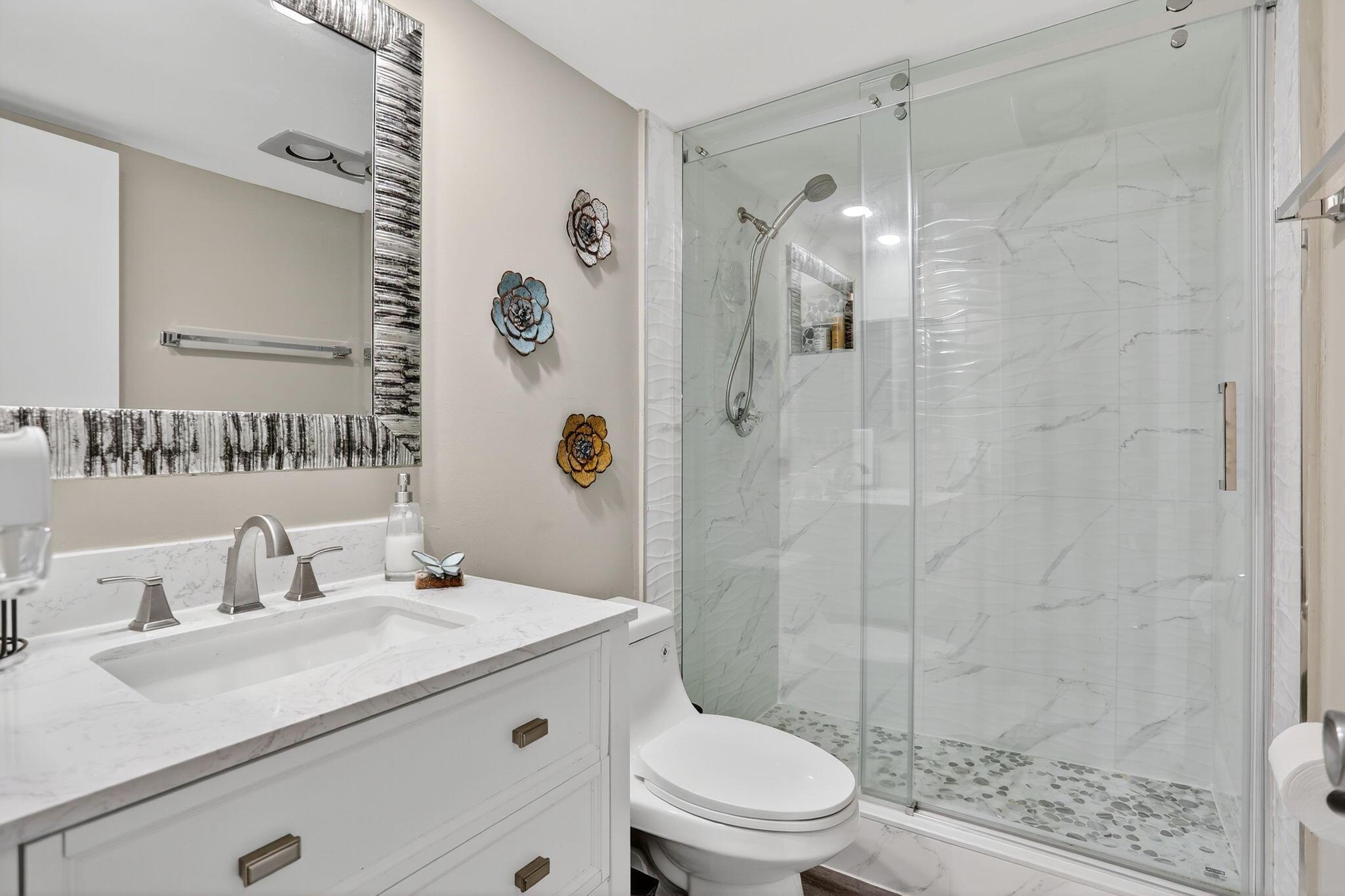 3960 Oaks Clubhouse Drive 504