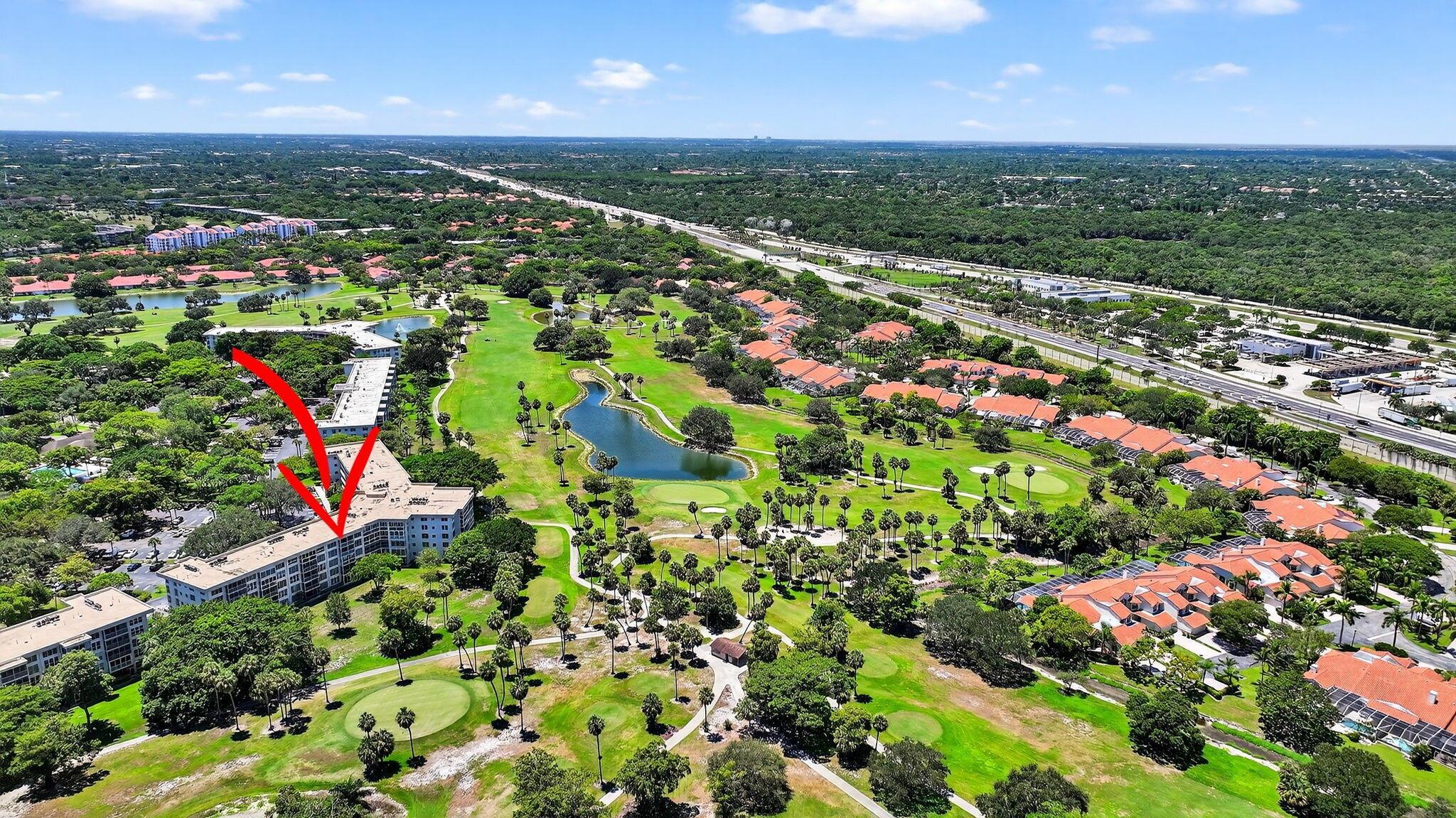 3960 Oaks Clubhouse Drive 504