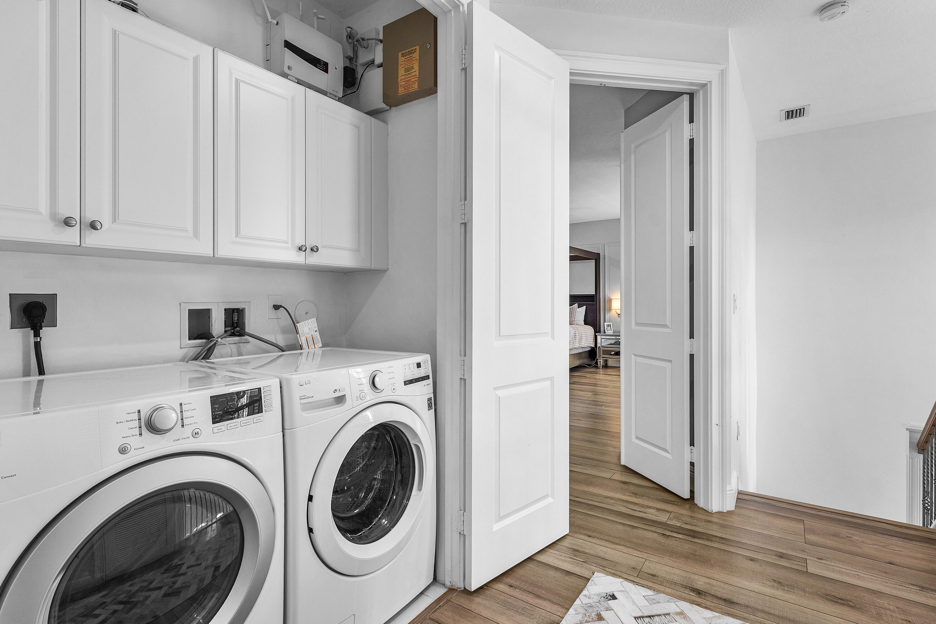 121 Via Poinciana Lane