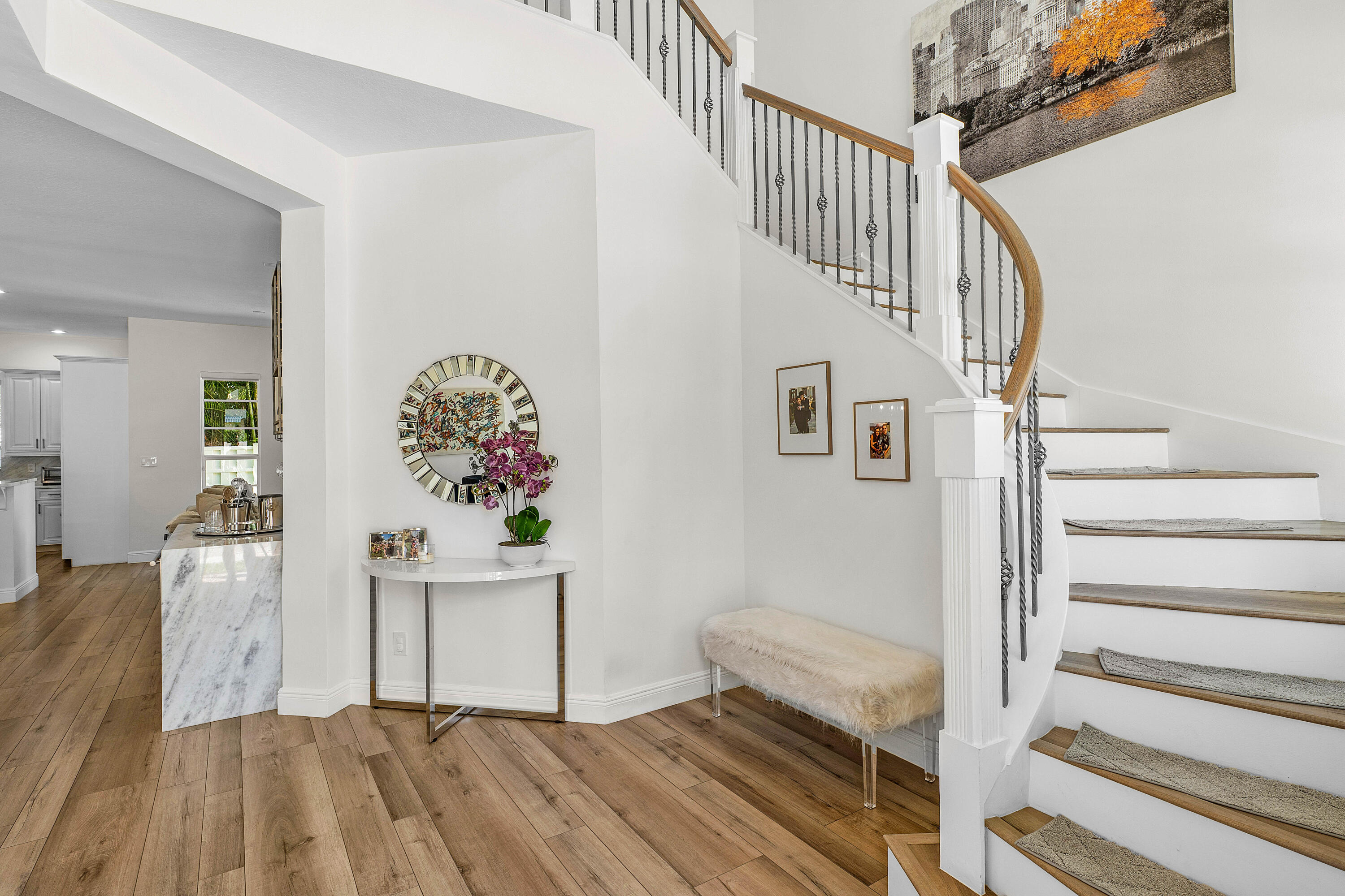 121 Via Poinciana Lane