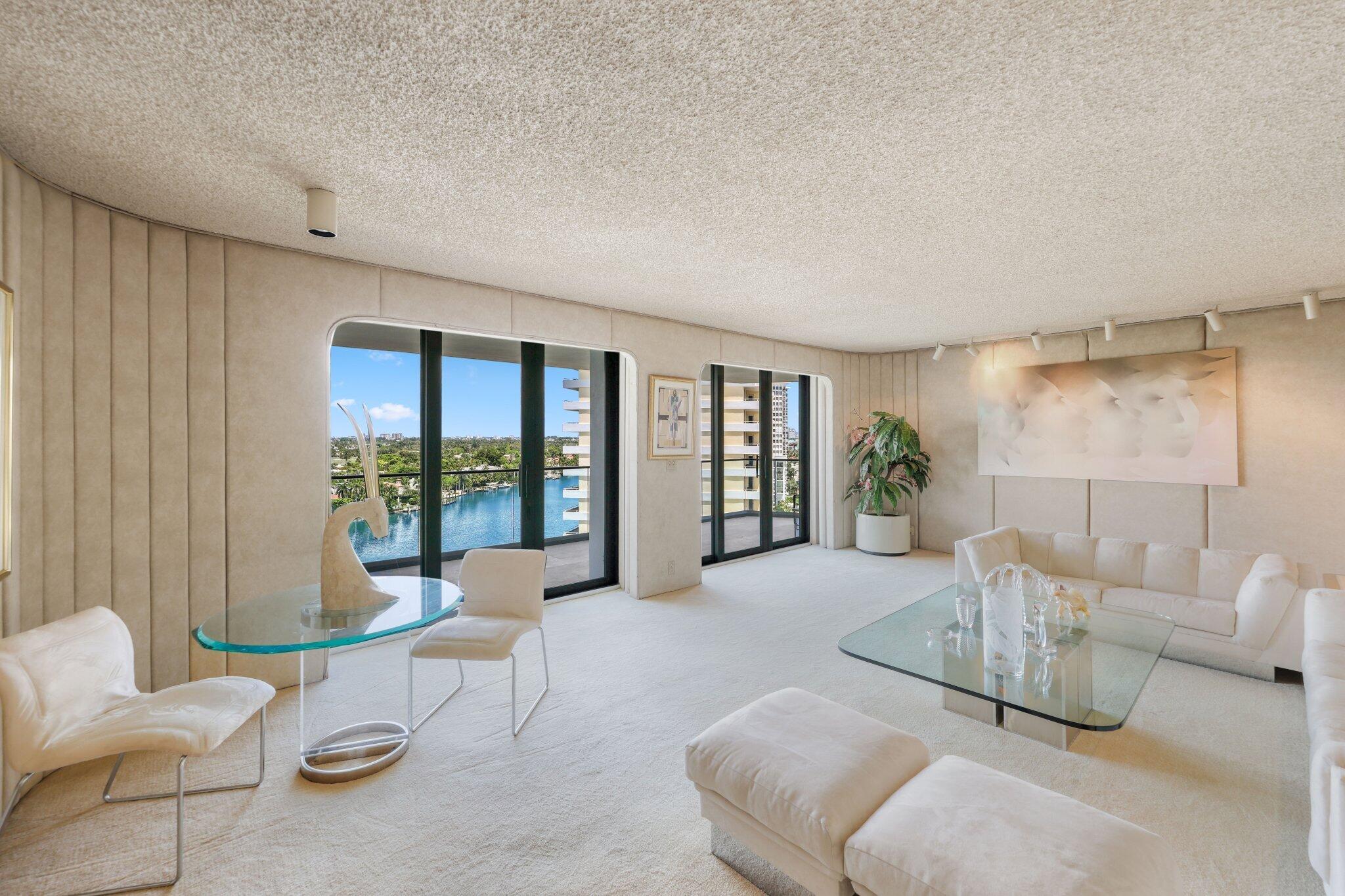 5500 Collins Avenue 1401