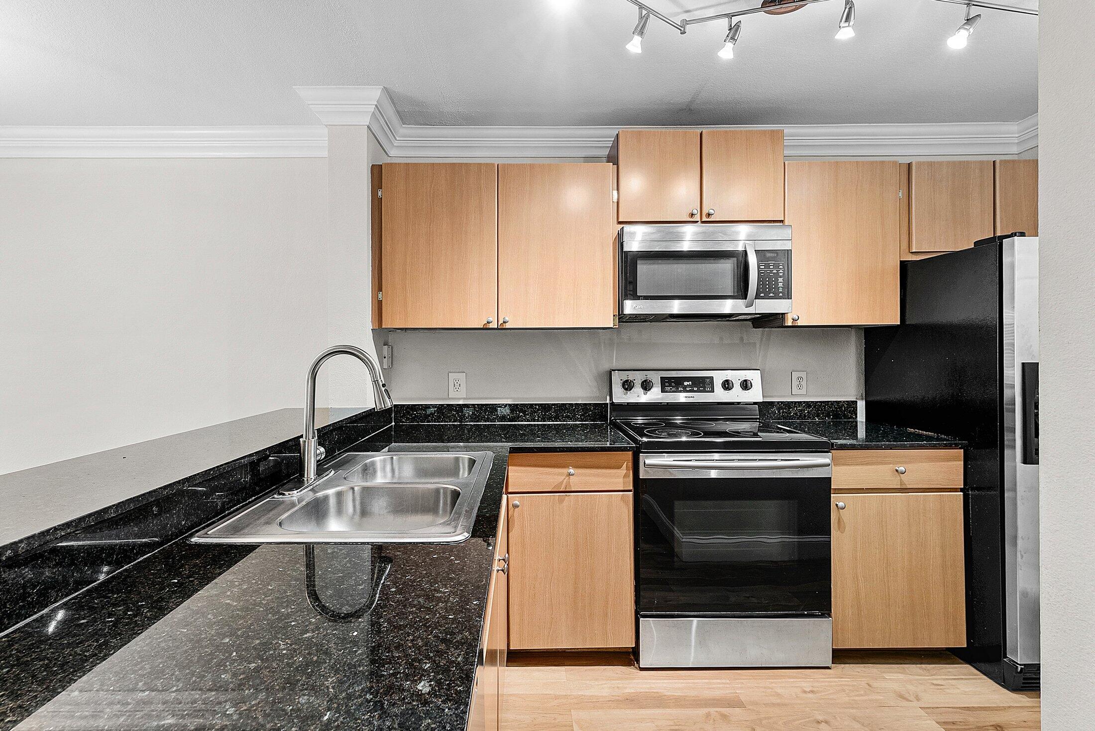 1780 Palm Cove Boulevard 6-105