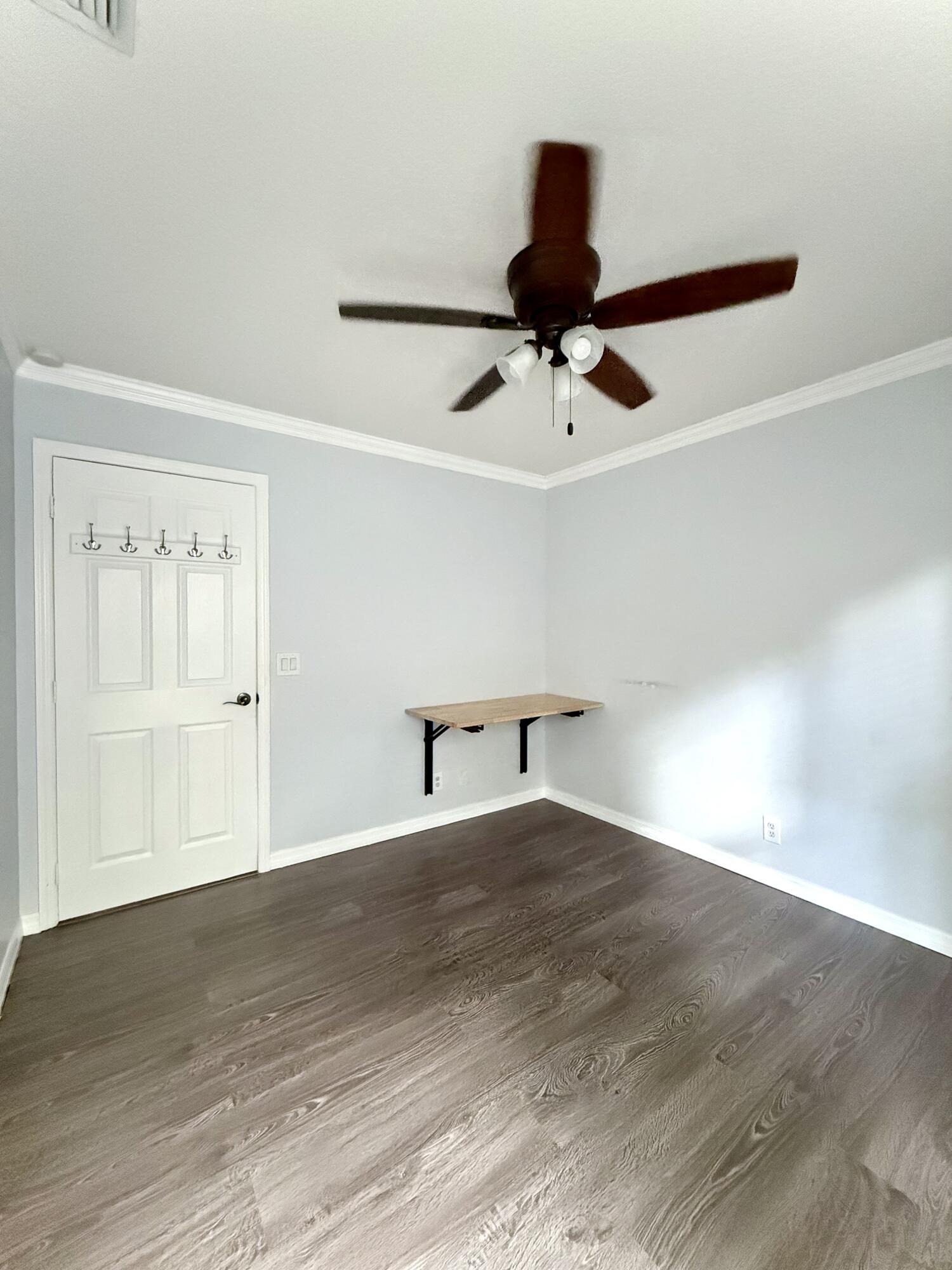 15684 86th Way N