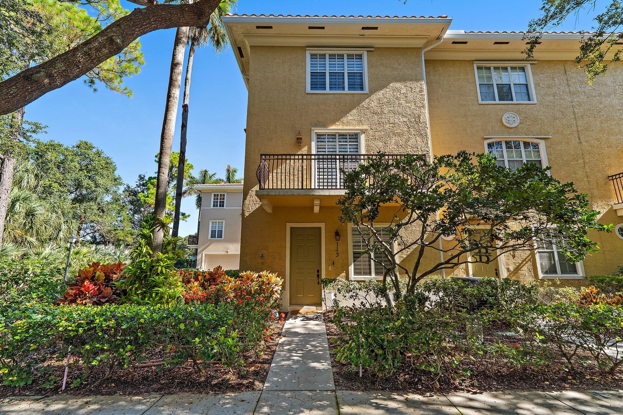 113 W Indian Crossing Circle