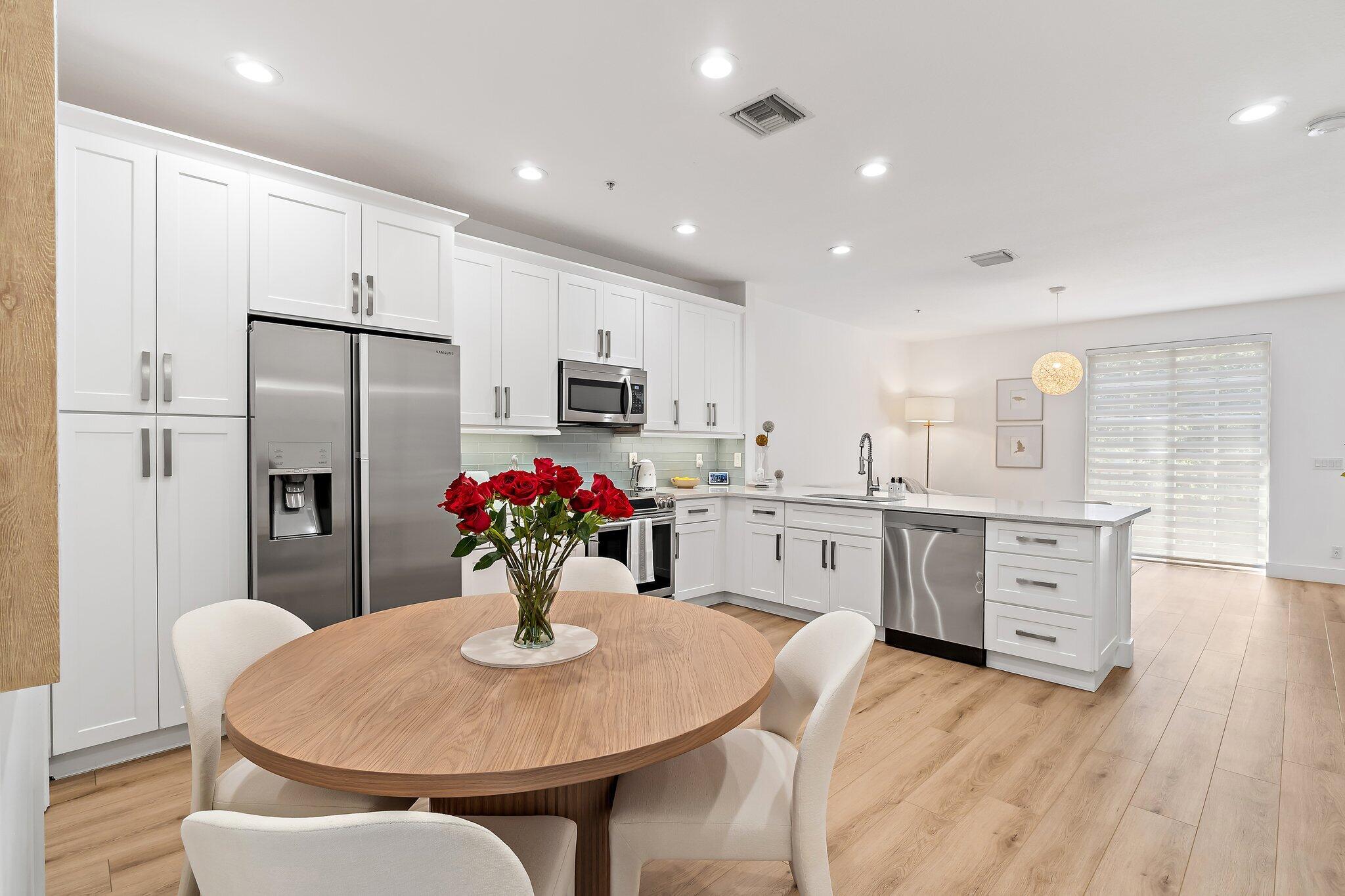 113 W Indian Crossing Circle