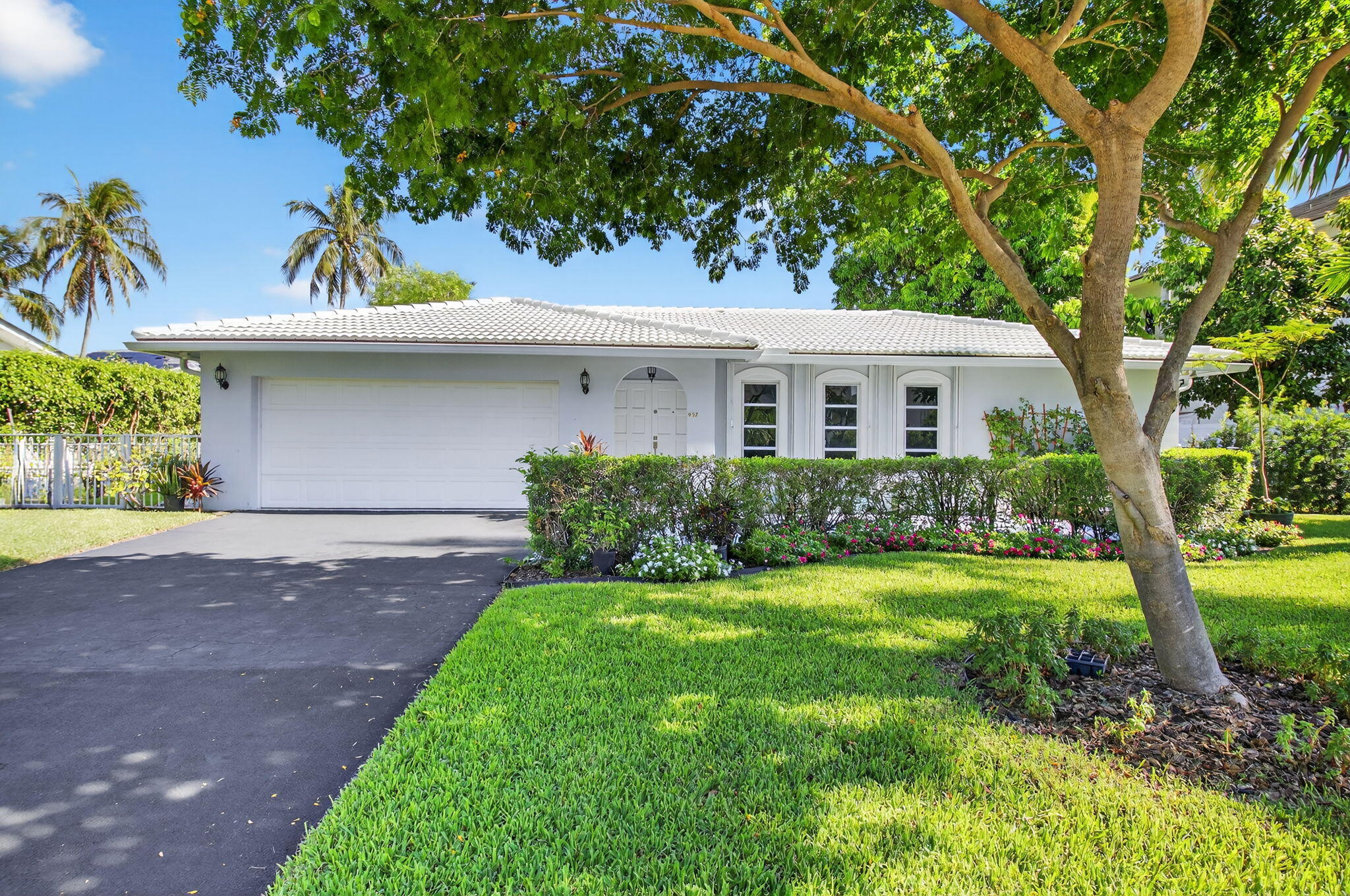 937 Banyan Drive