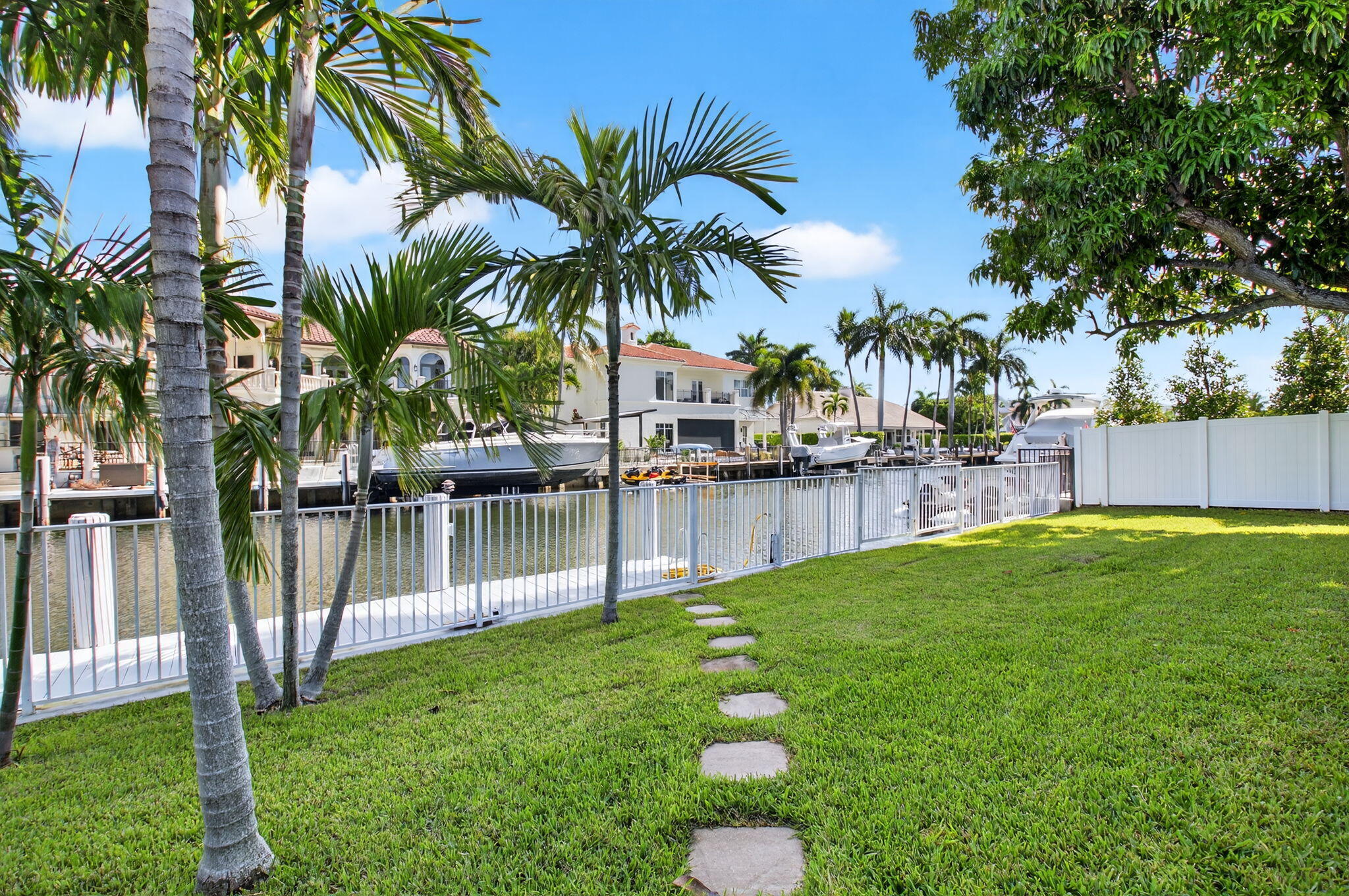 937 Banyan Drive