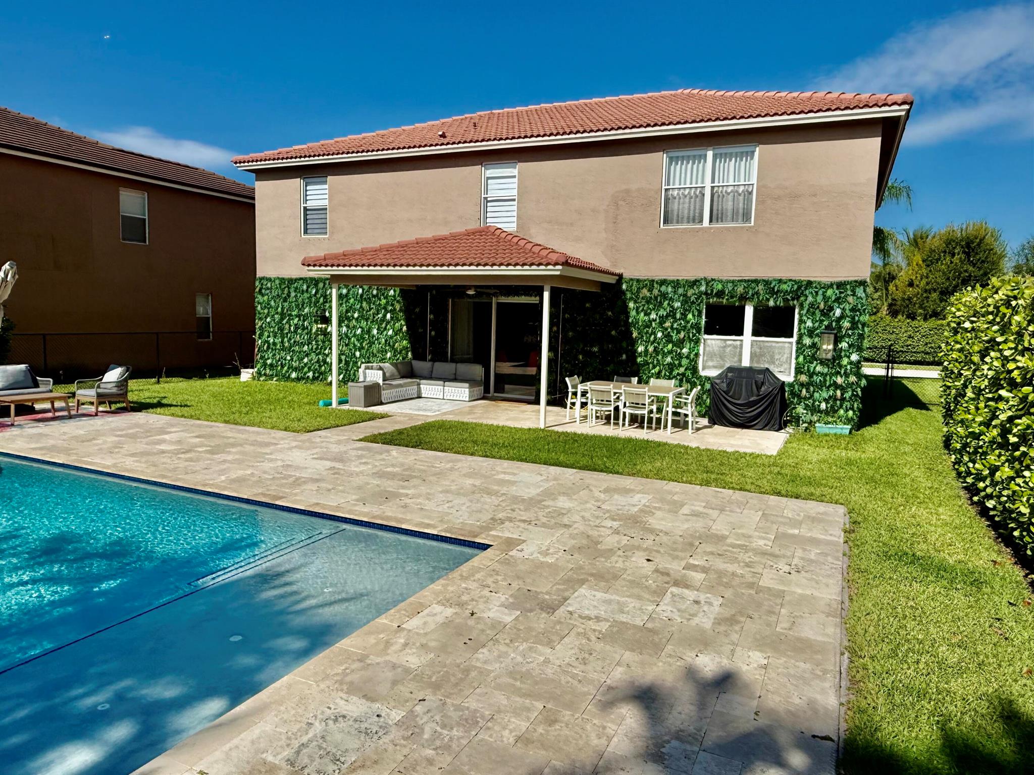 1534 Newhaven Point Lane