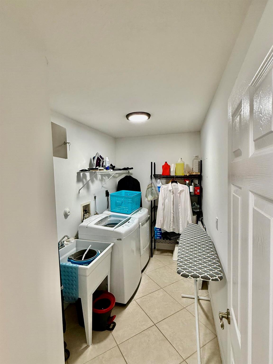 1534 Newhaven Point Lane