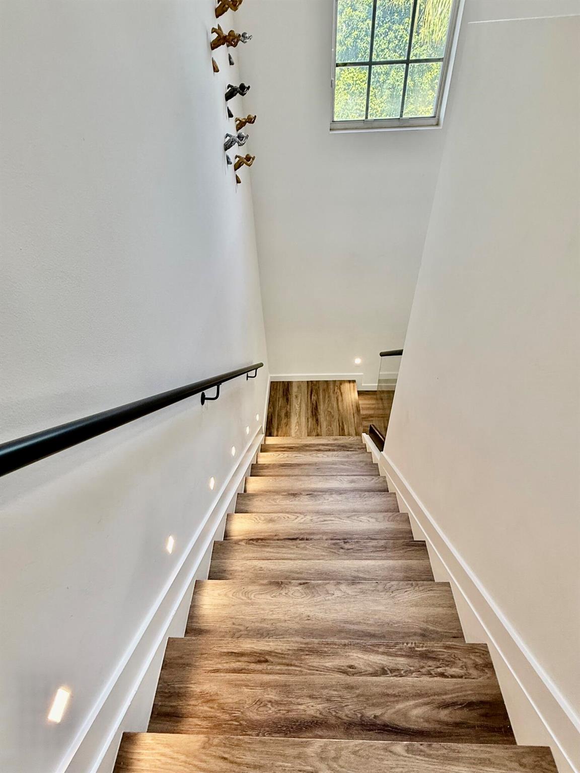 1534 Newhaven Point Lane