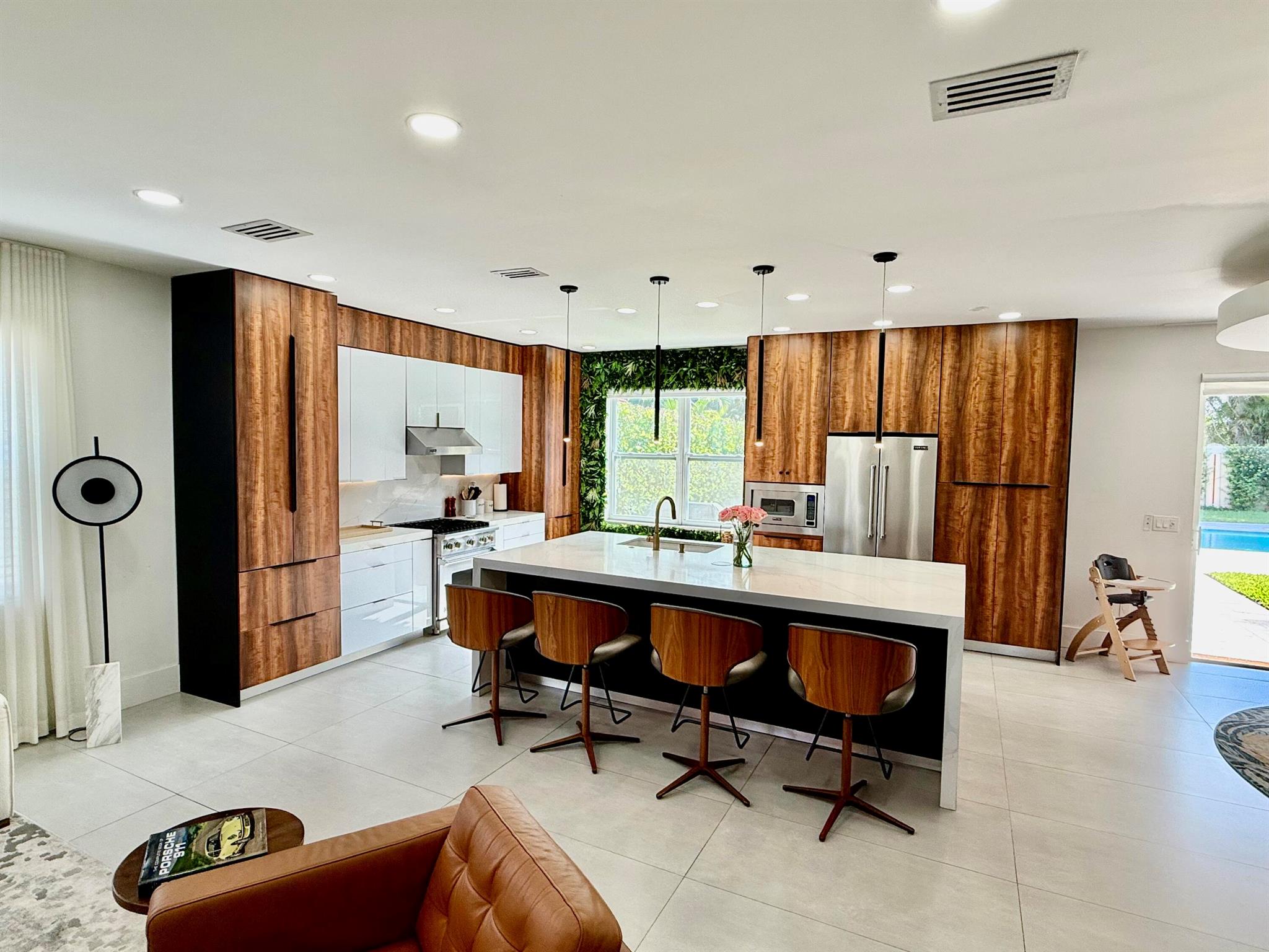 1534 Newhaven Point Lane