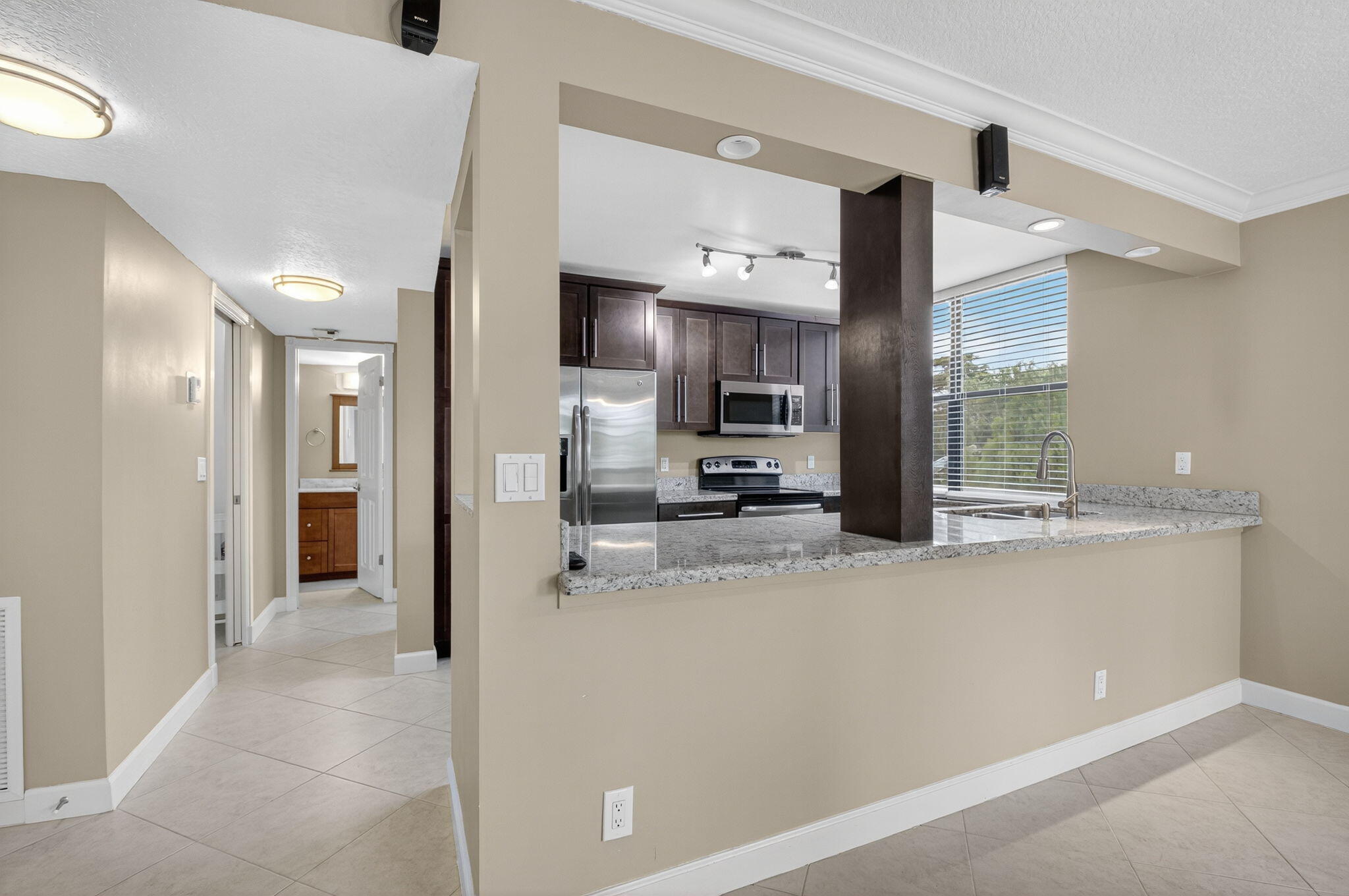 450 Egret Circle 9201