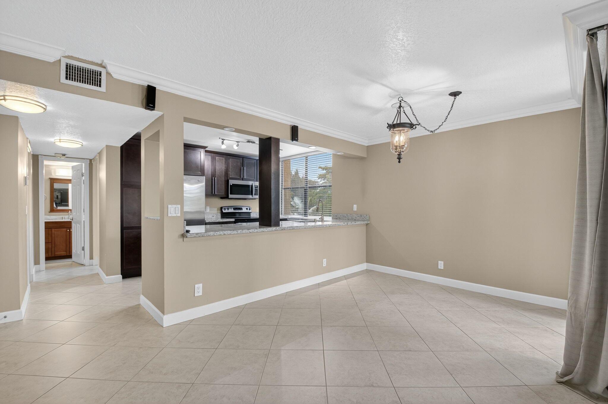 450 Egret Circle 9201