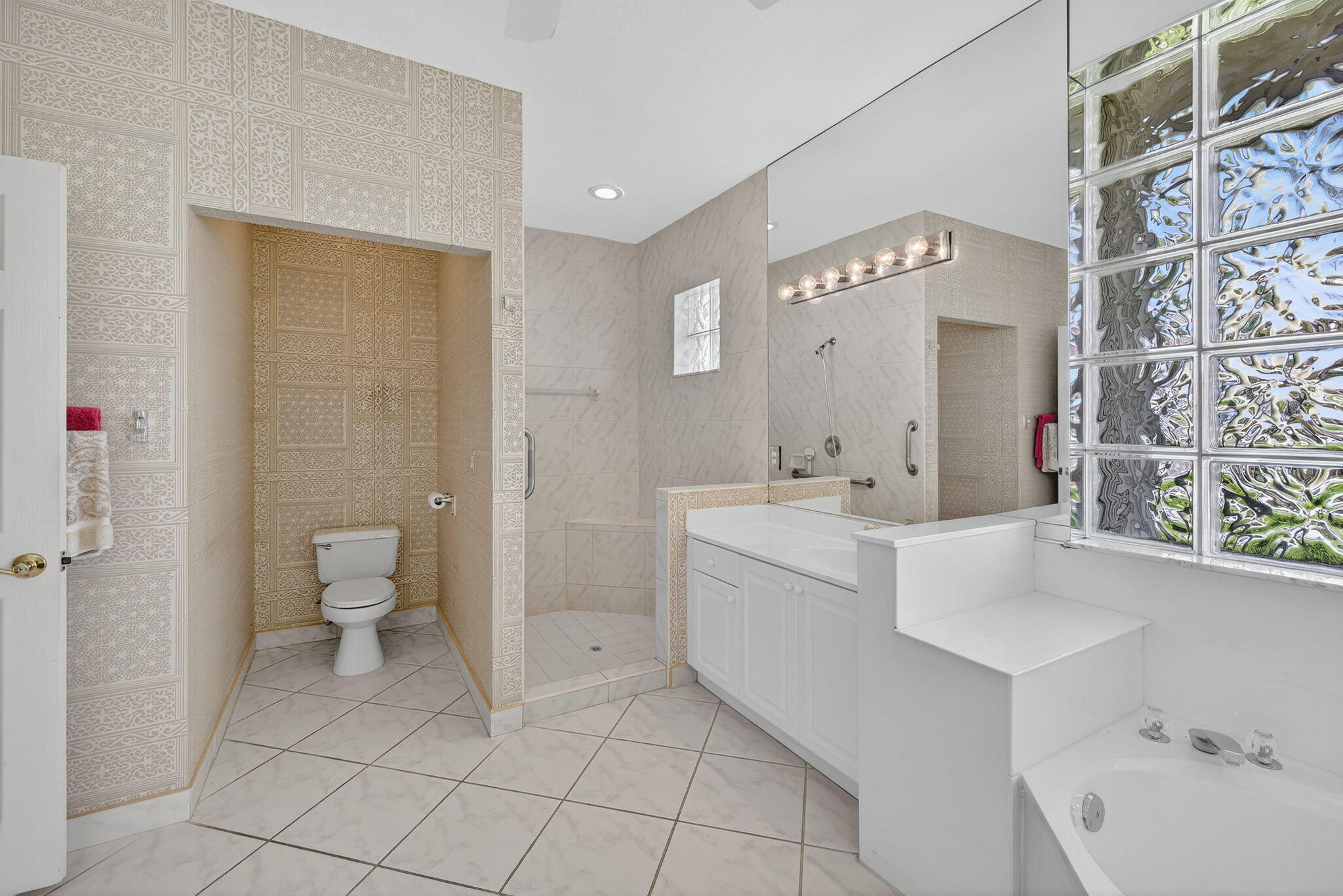 7728 Bridlington Drive