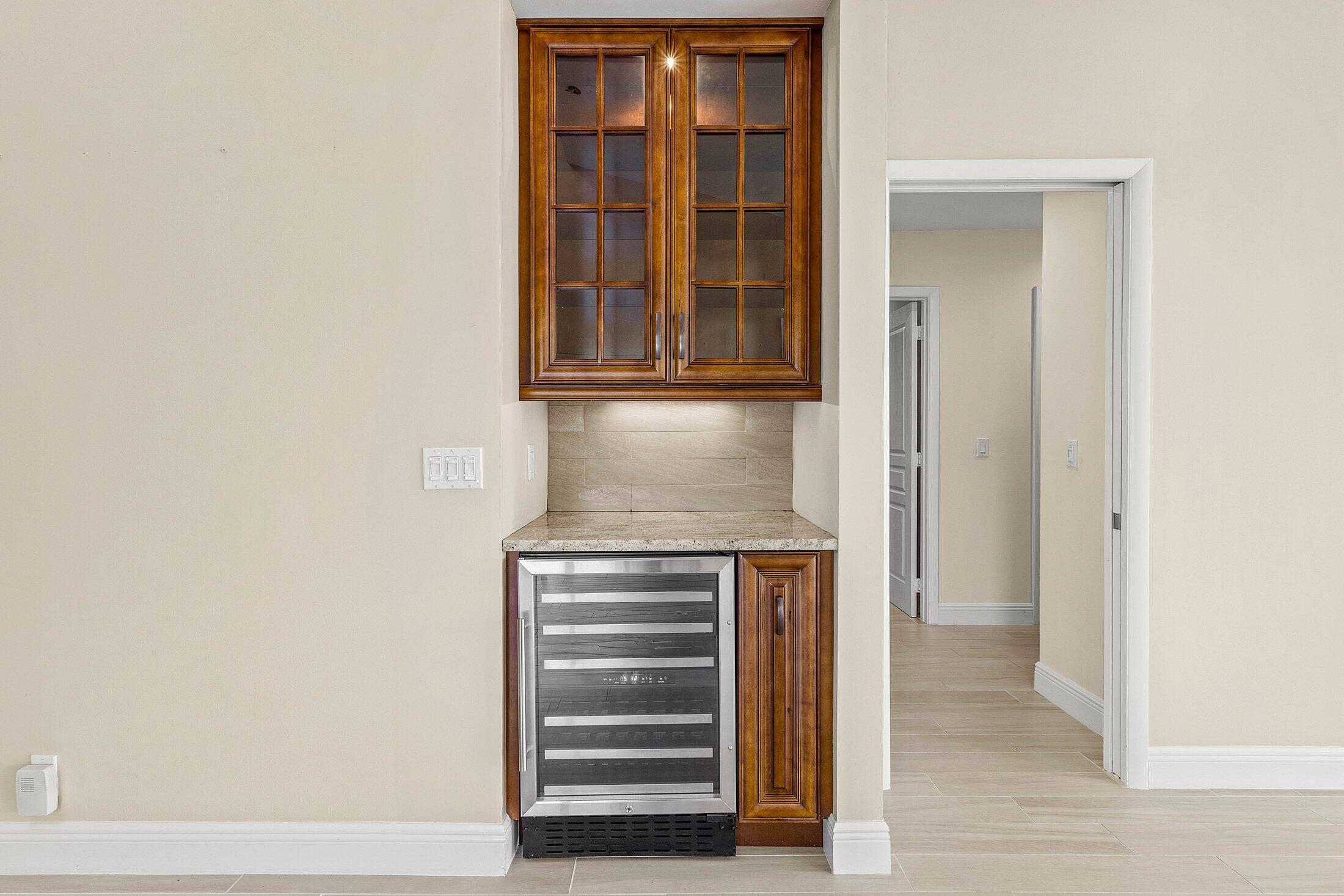 7 Eastgate Drive D