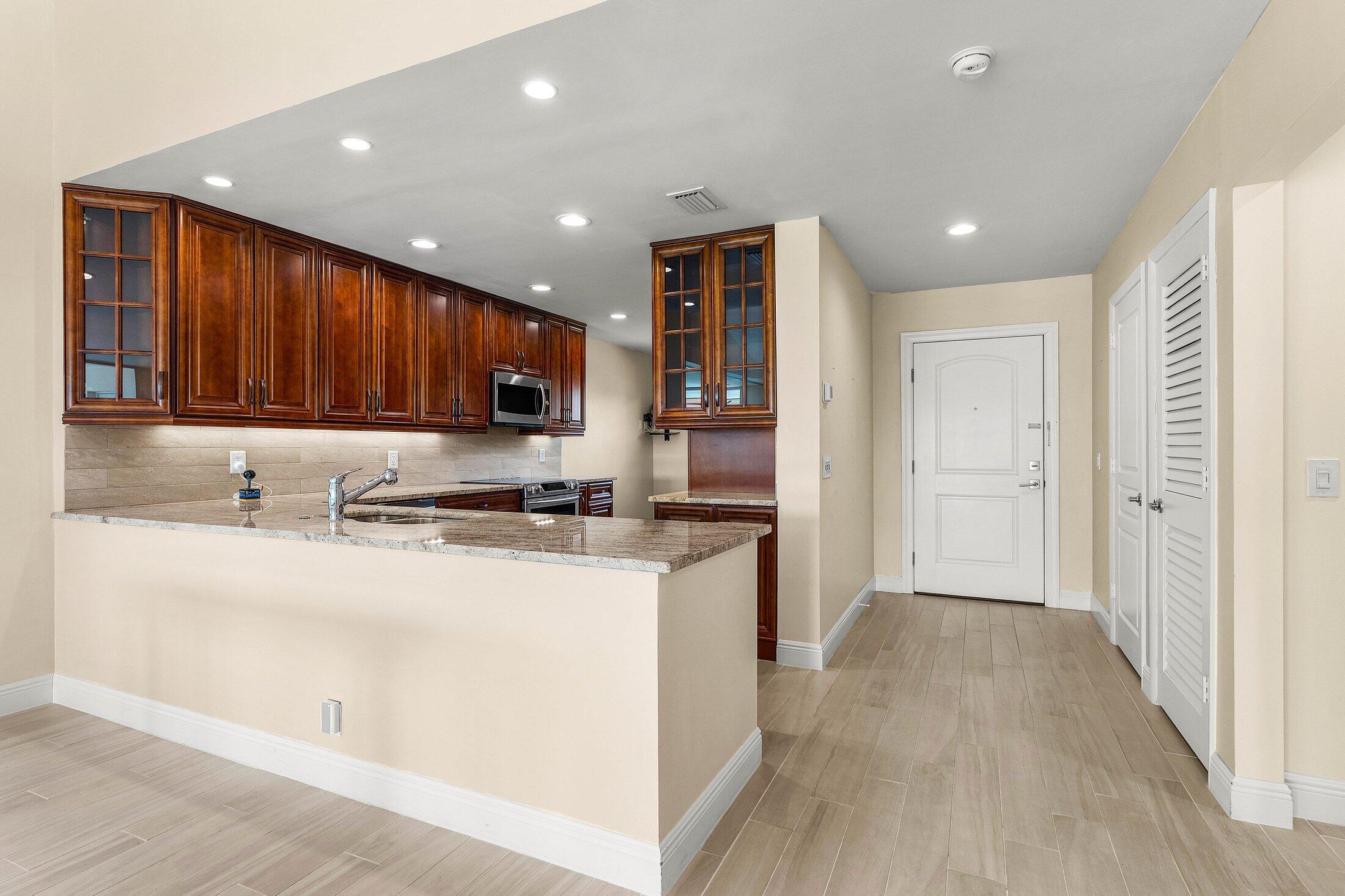 7 Eastgate Drive D