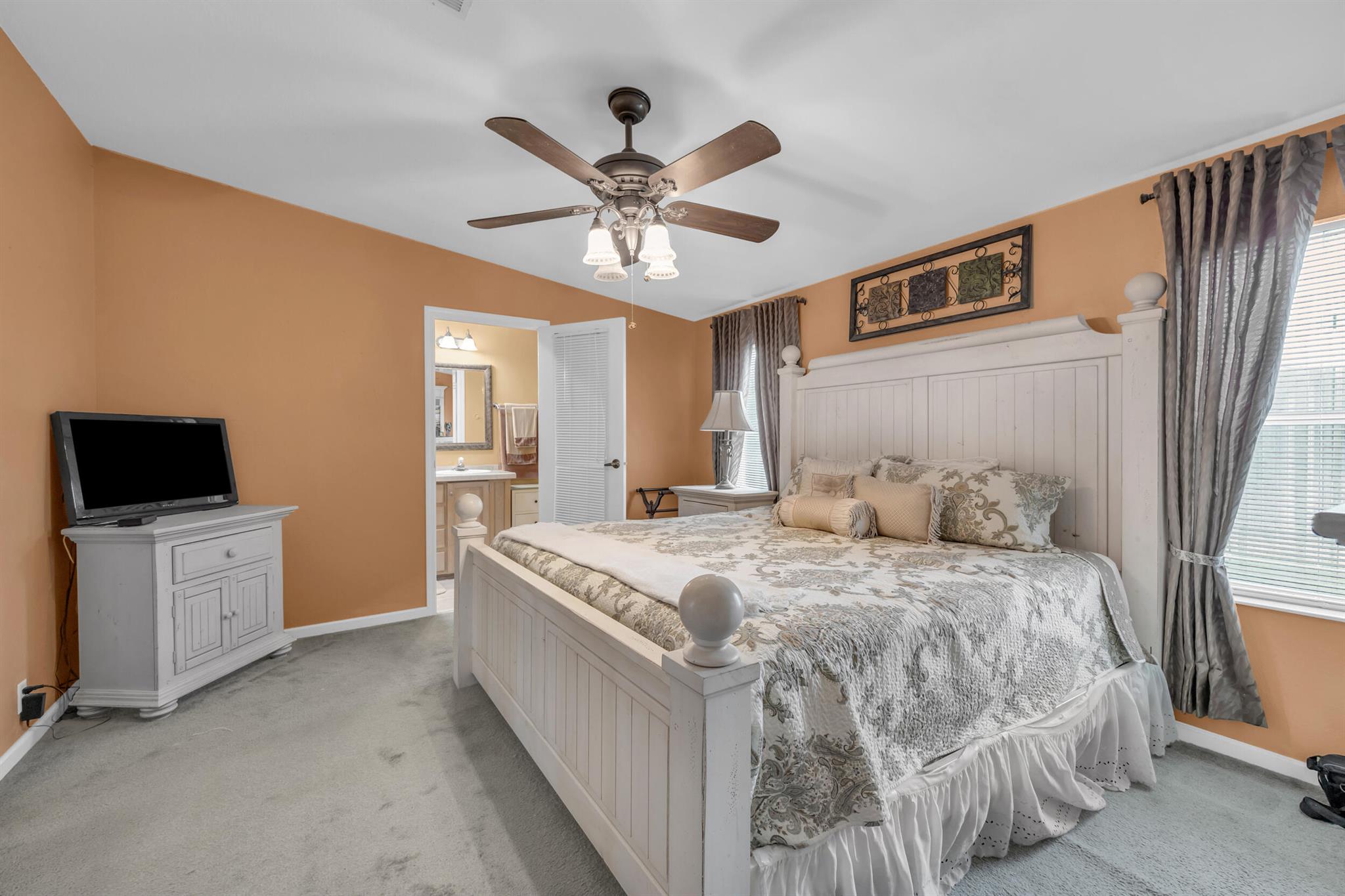 2904 Nine Iron Drive