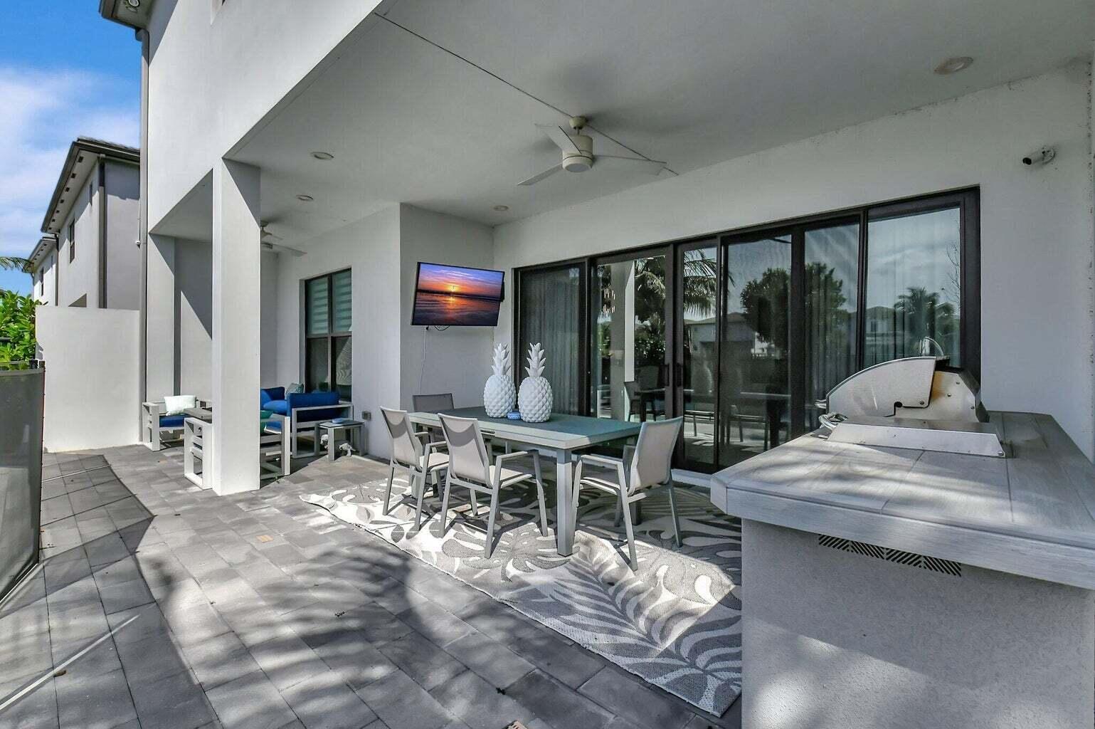 17411 Sea Blossom Way