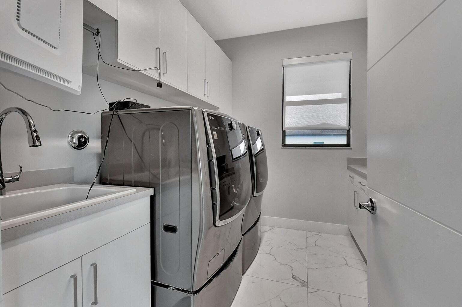 17411 Sea Blossom Way