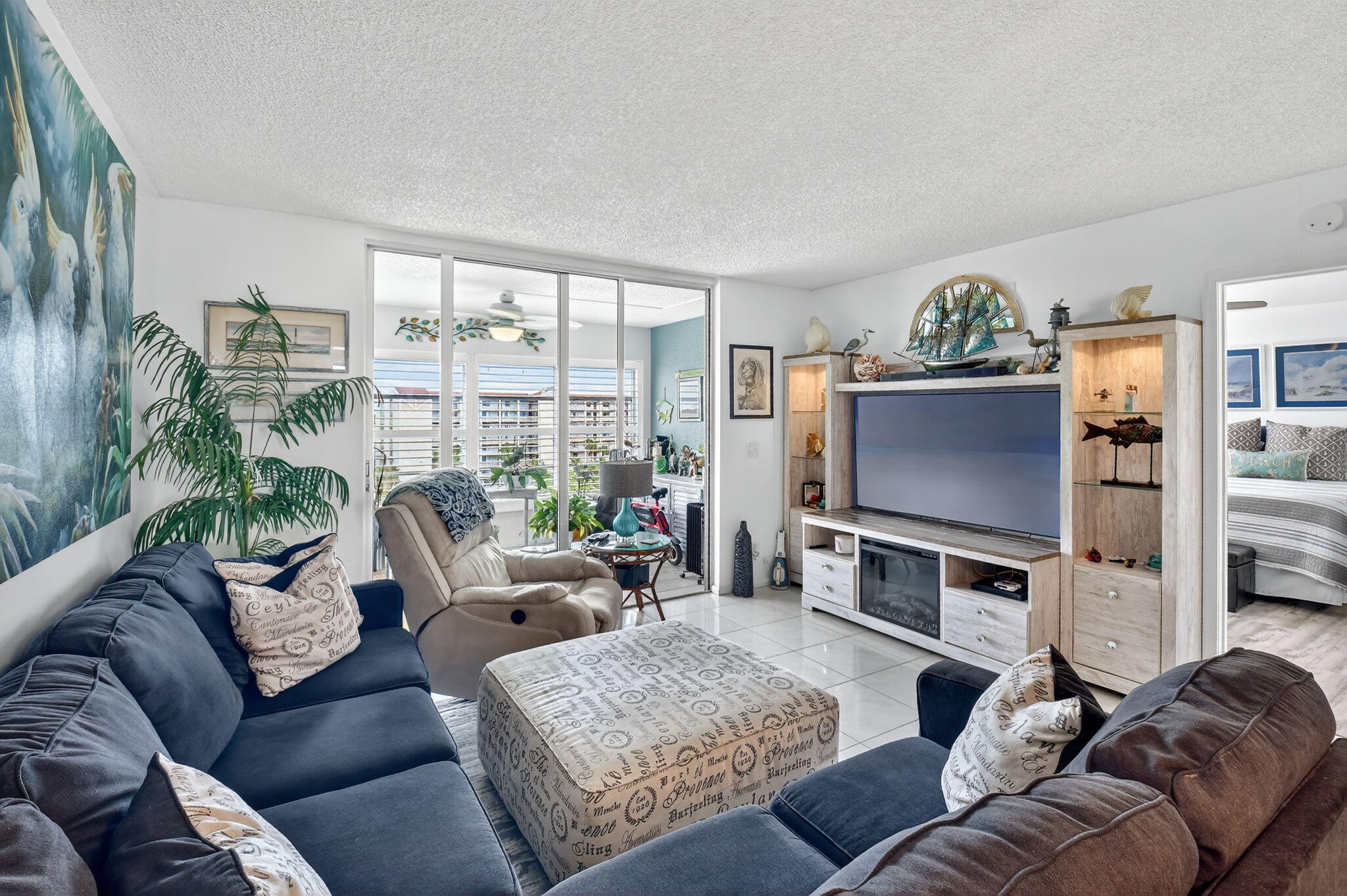 14527 Bonaire Boulevard 702