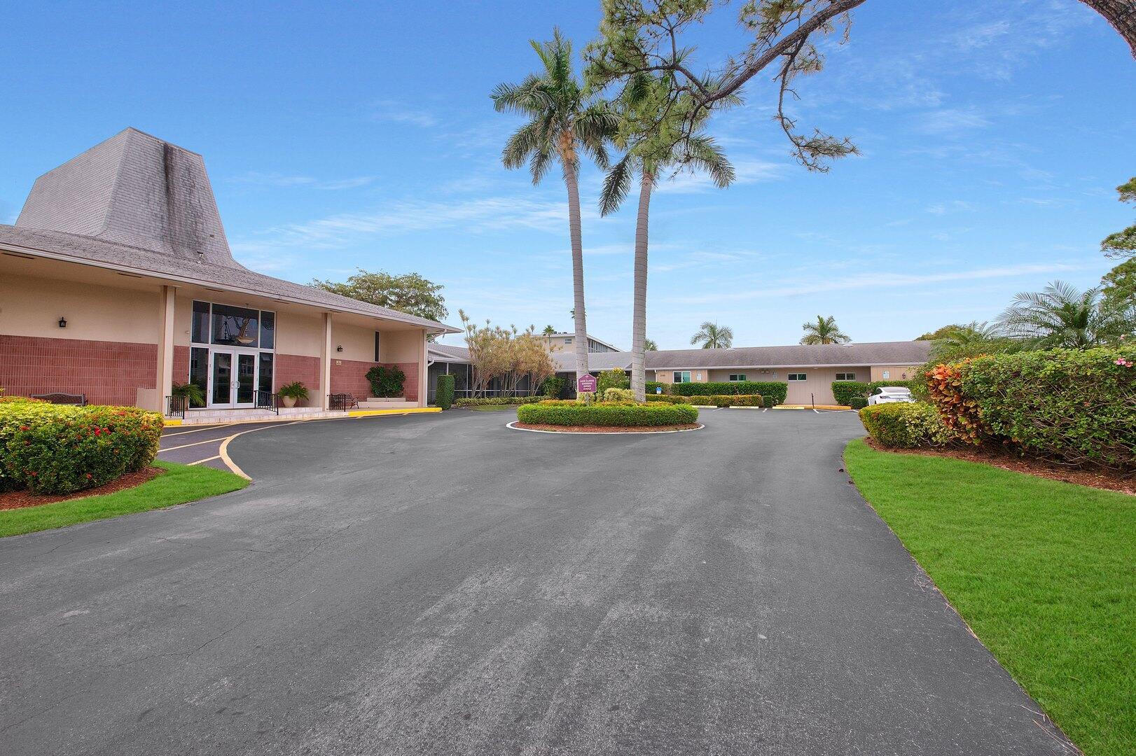 2581 N Garden Drive 206