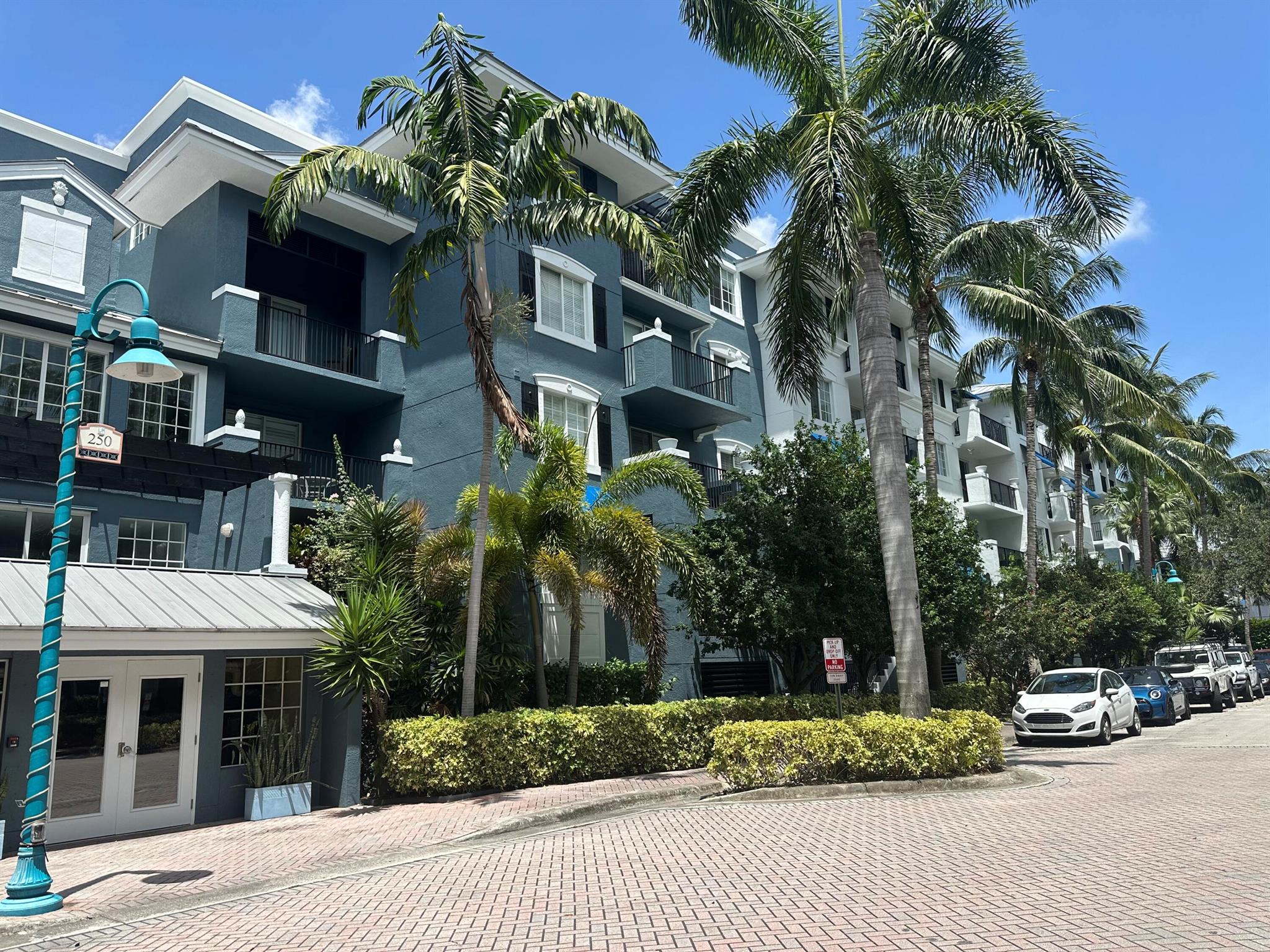 250 NE 3rd Avenue 218