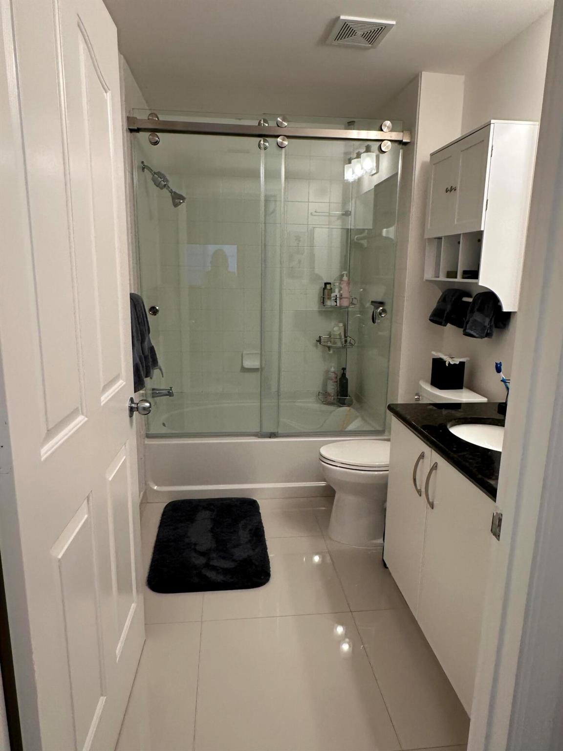 250 NE 3rd Avenue 218