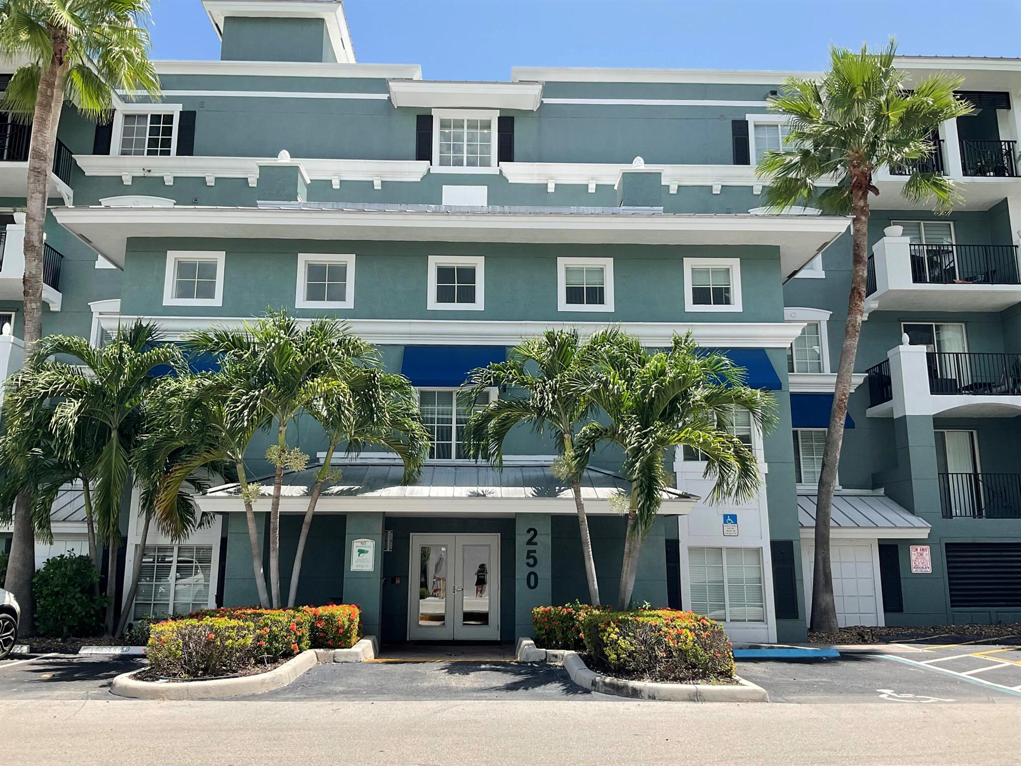 250 NE 3rd Avenue 218