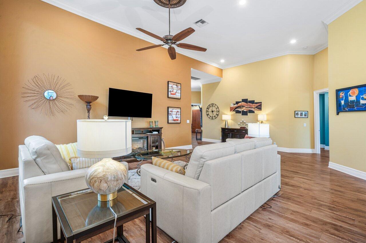 6052 Terra Mere Circle